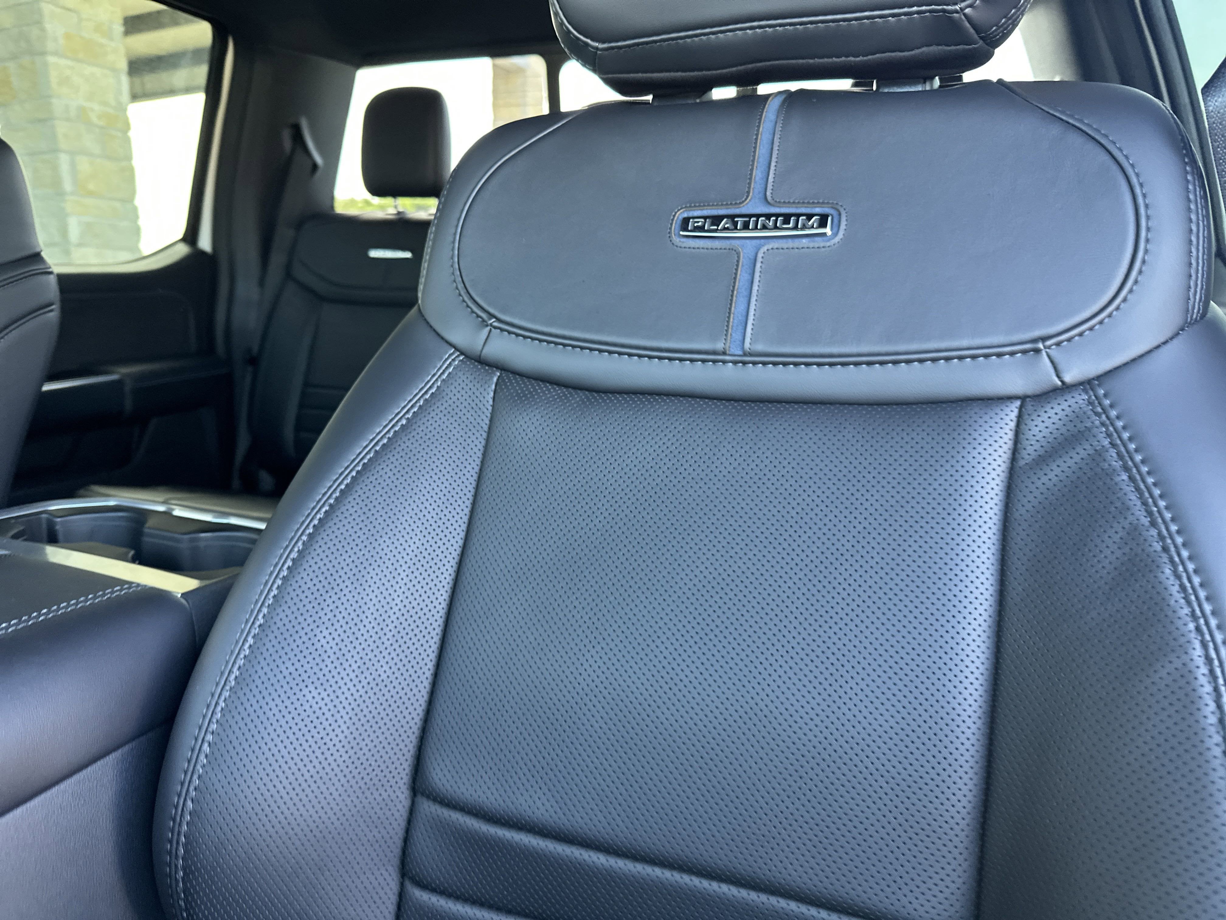 2025 Ford Super Duty F-250 SRW Platinum