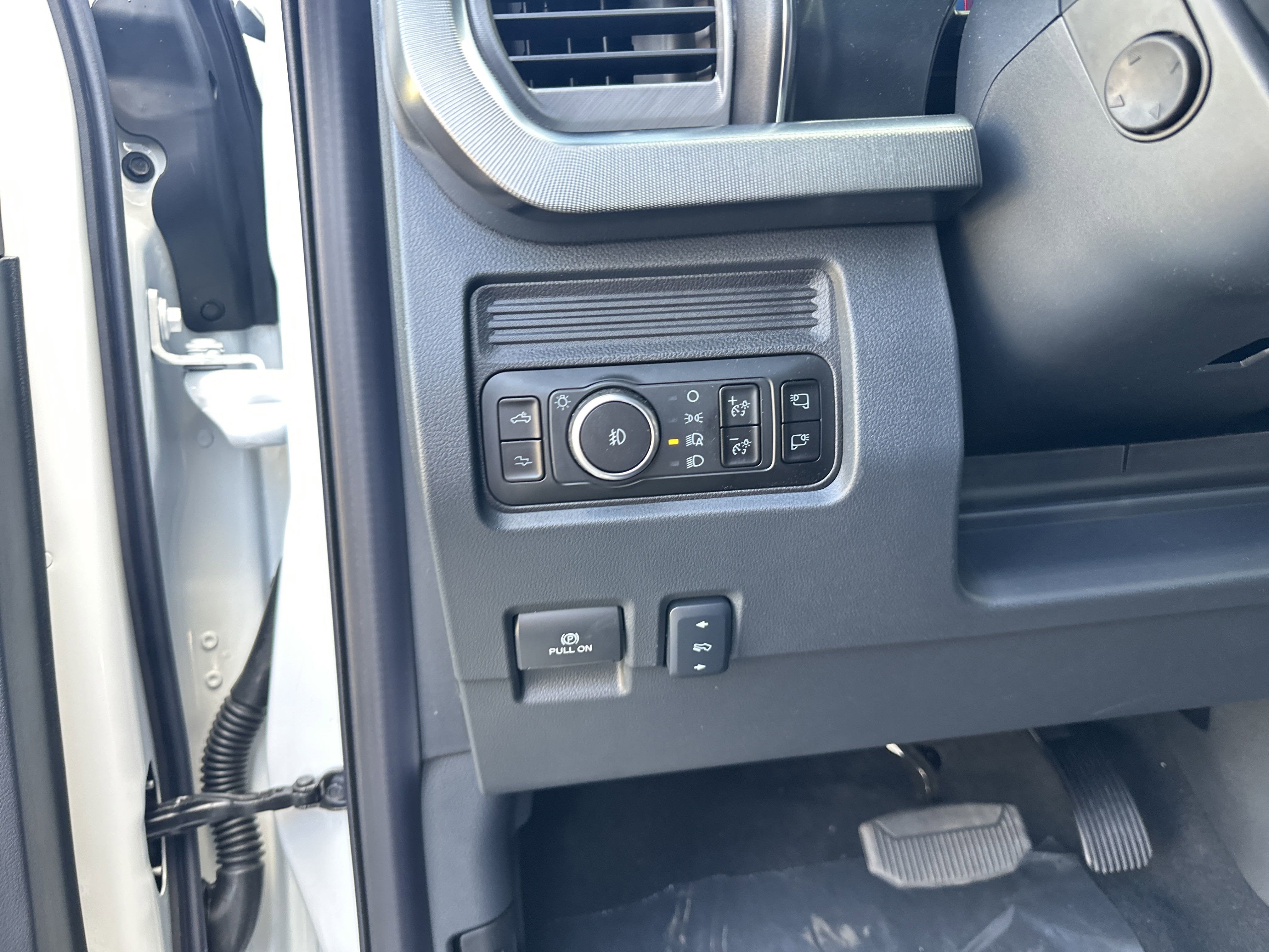 2025 Ford Super Duty F-250 SRW Platinum