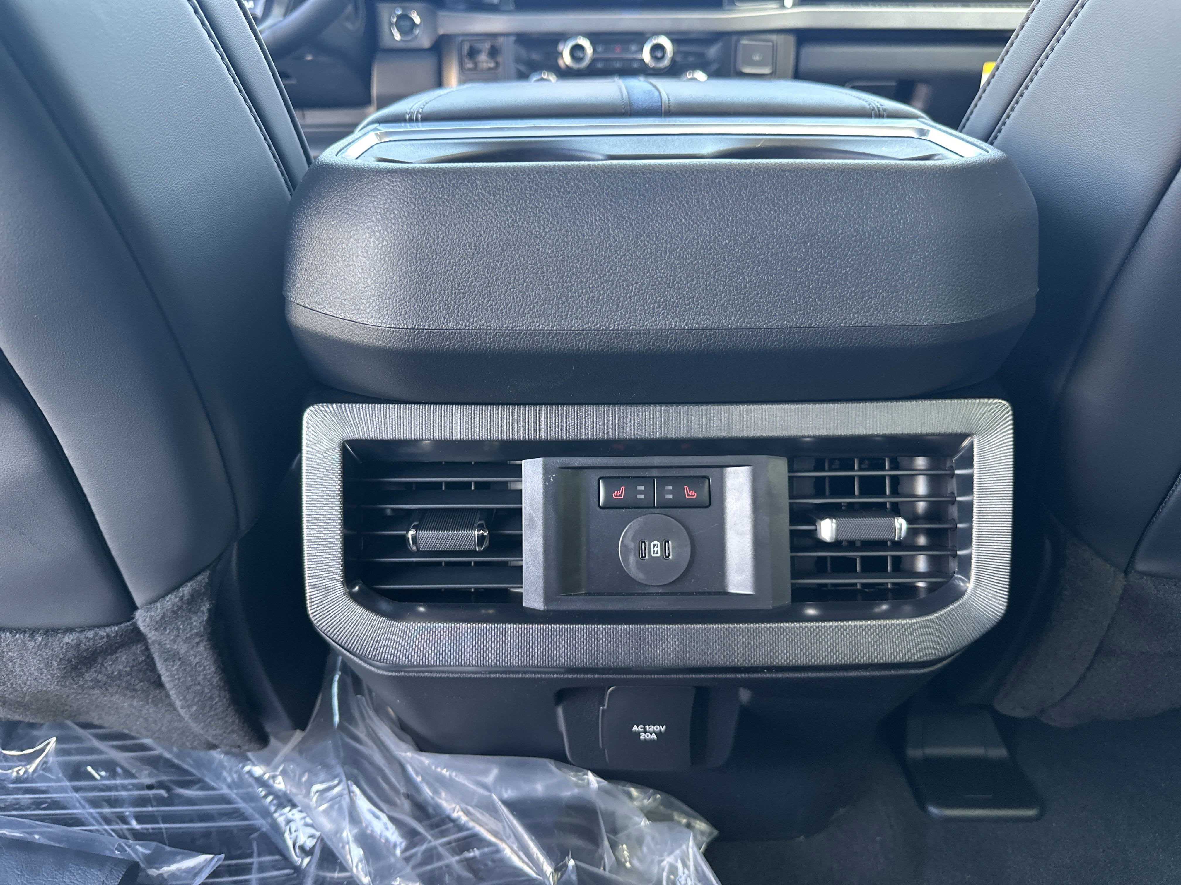 2025 Ford Super Duty F-250 SRW Platinum