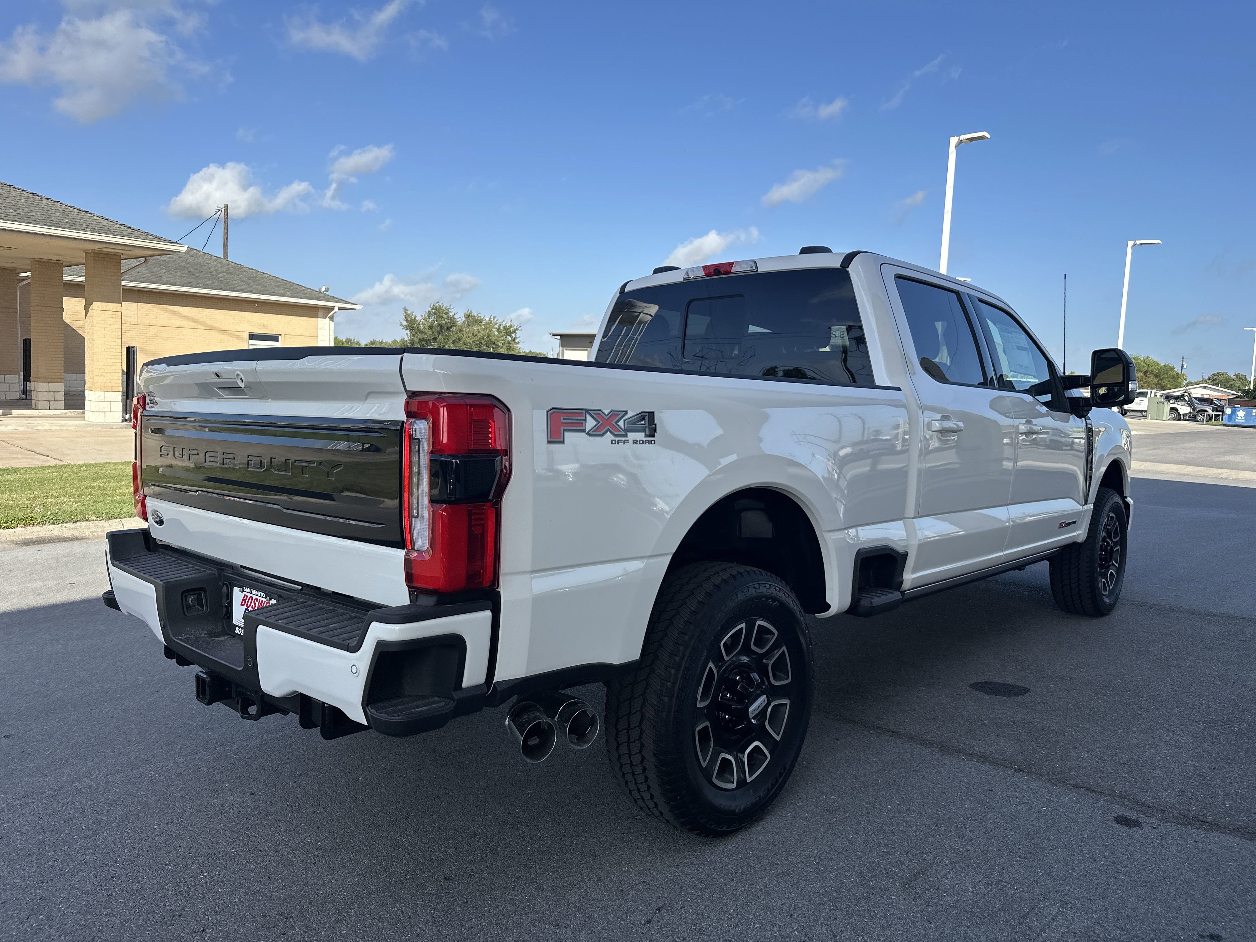 2025 Ford Super Duty F-250 SRW Platinum