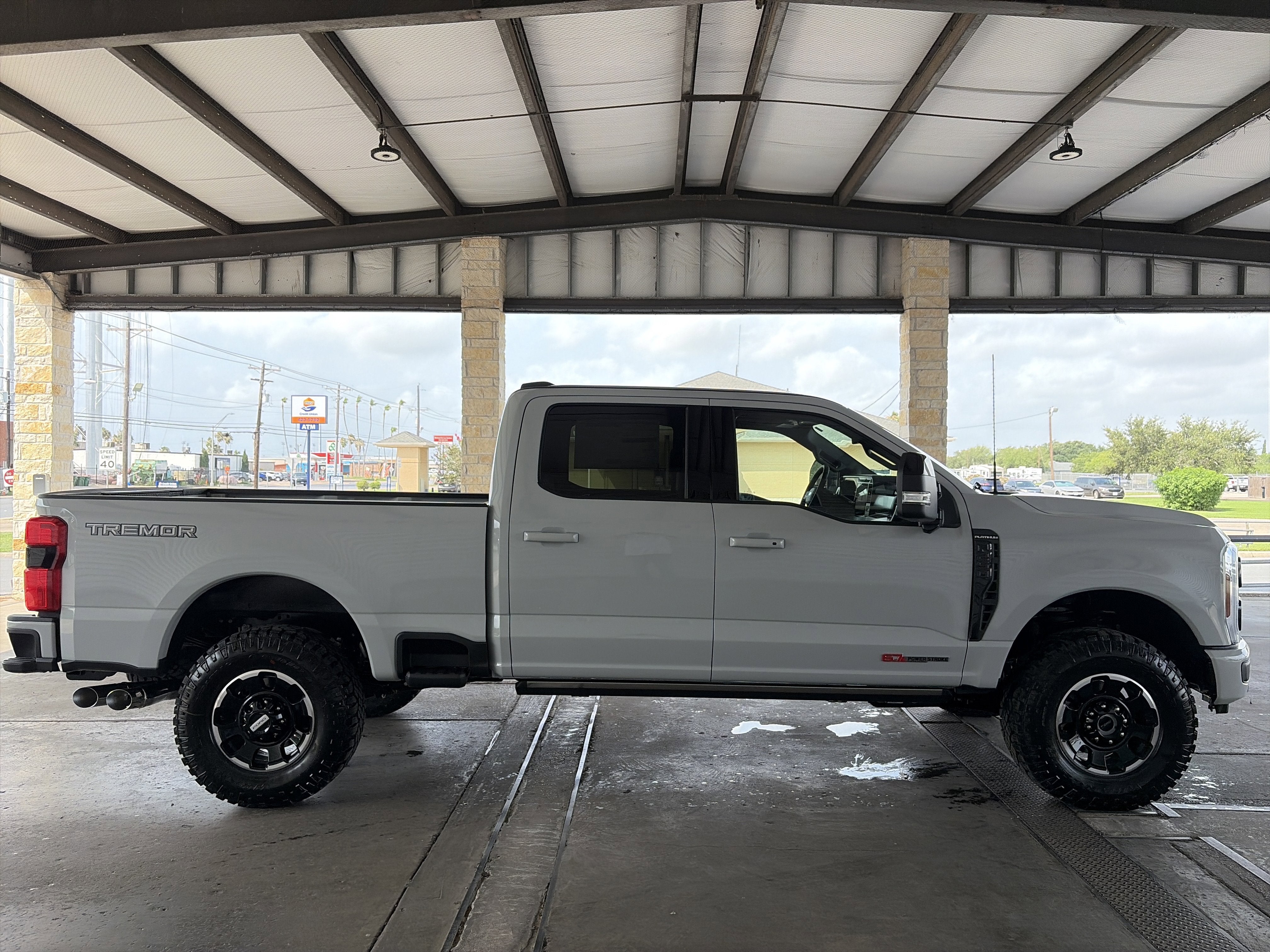 2026 Ford Super Duty F-250 SRW F-250® Platinum®