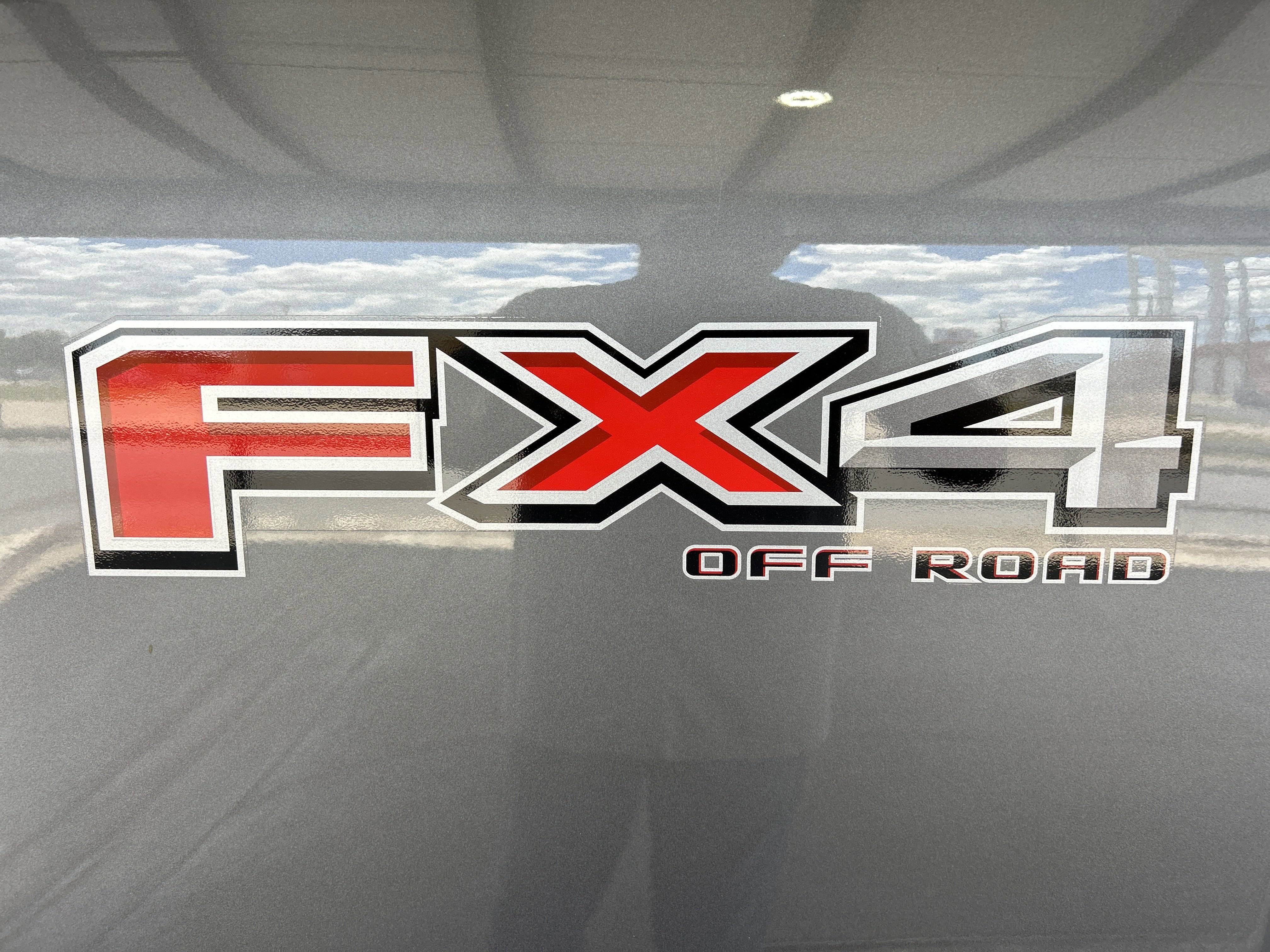 2025 Ford Super Duty F-250 SRW Platinum