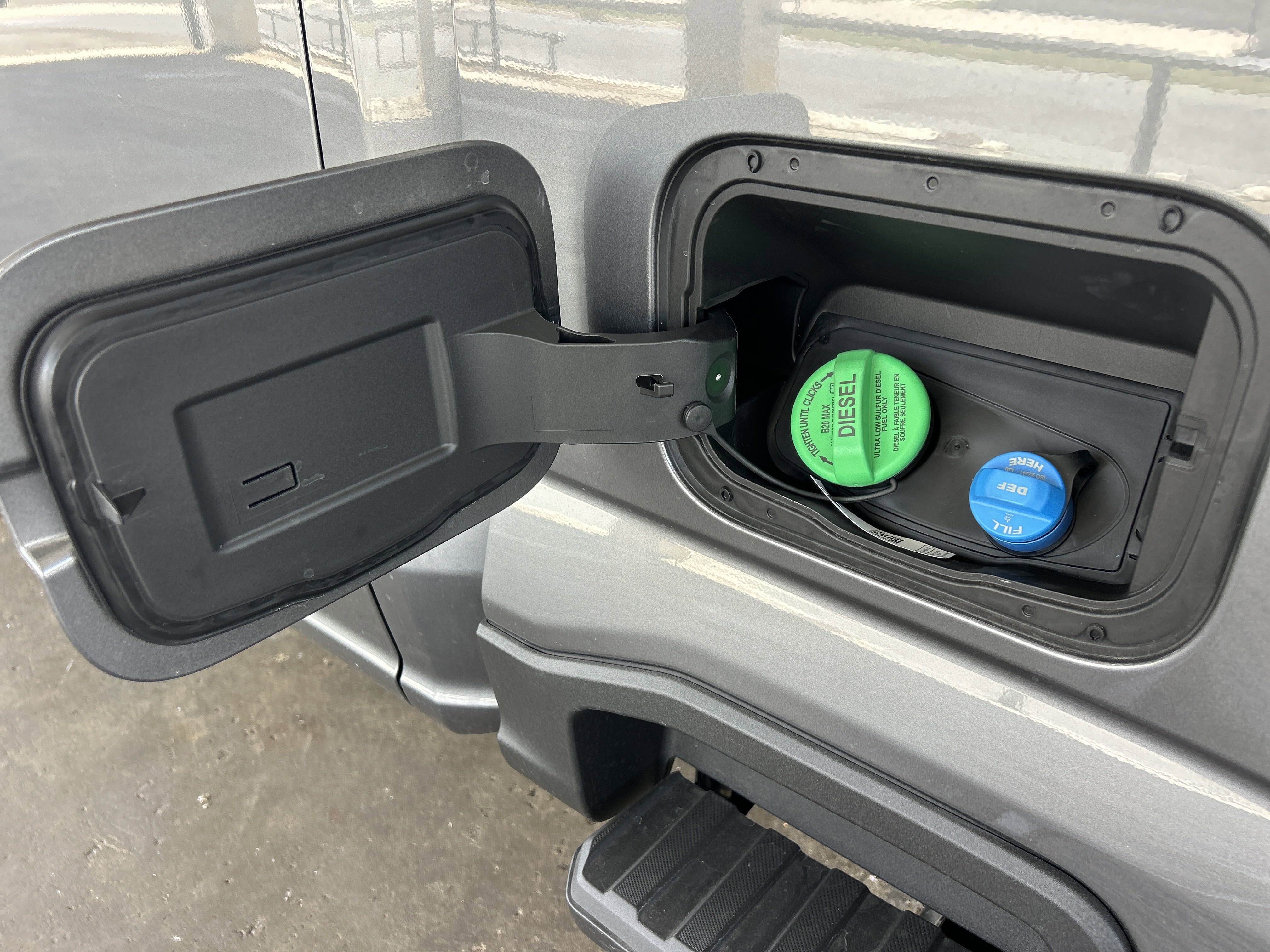 2025 Ford Super Duty F-250 SRW Platinum