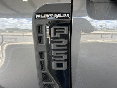2025 Ford Super Duty F-250 SRW Platinum