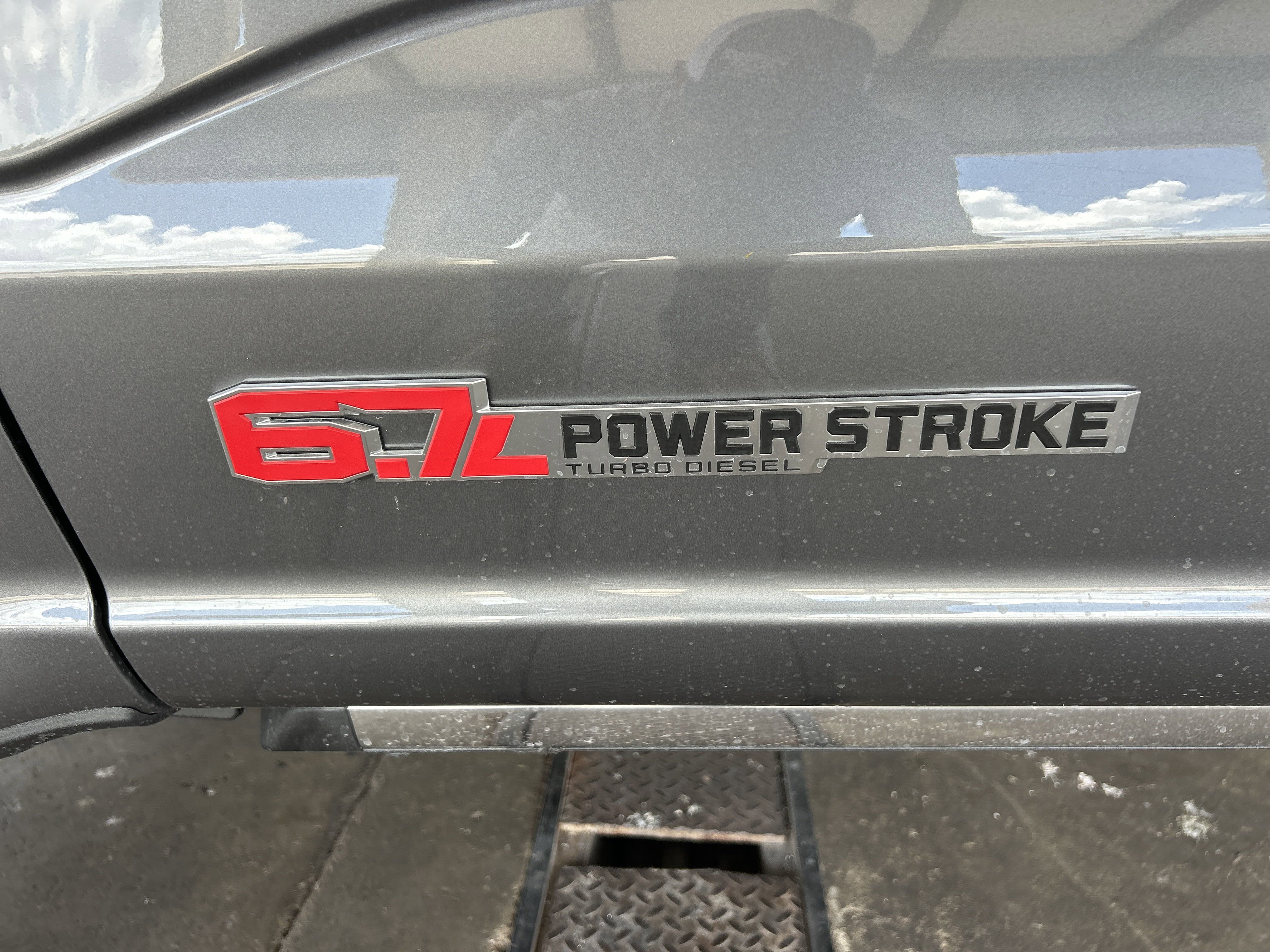 2025 Ford Super Duty F-250 SRW Platinum