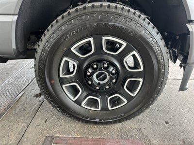 2025 Ford Super Duty F-250 SRW Platinum