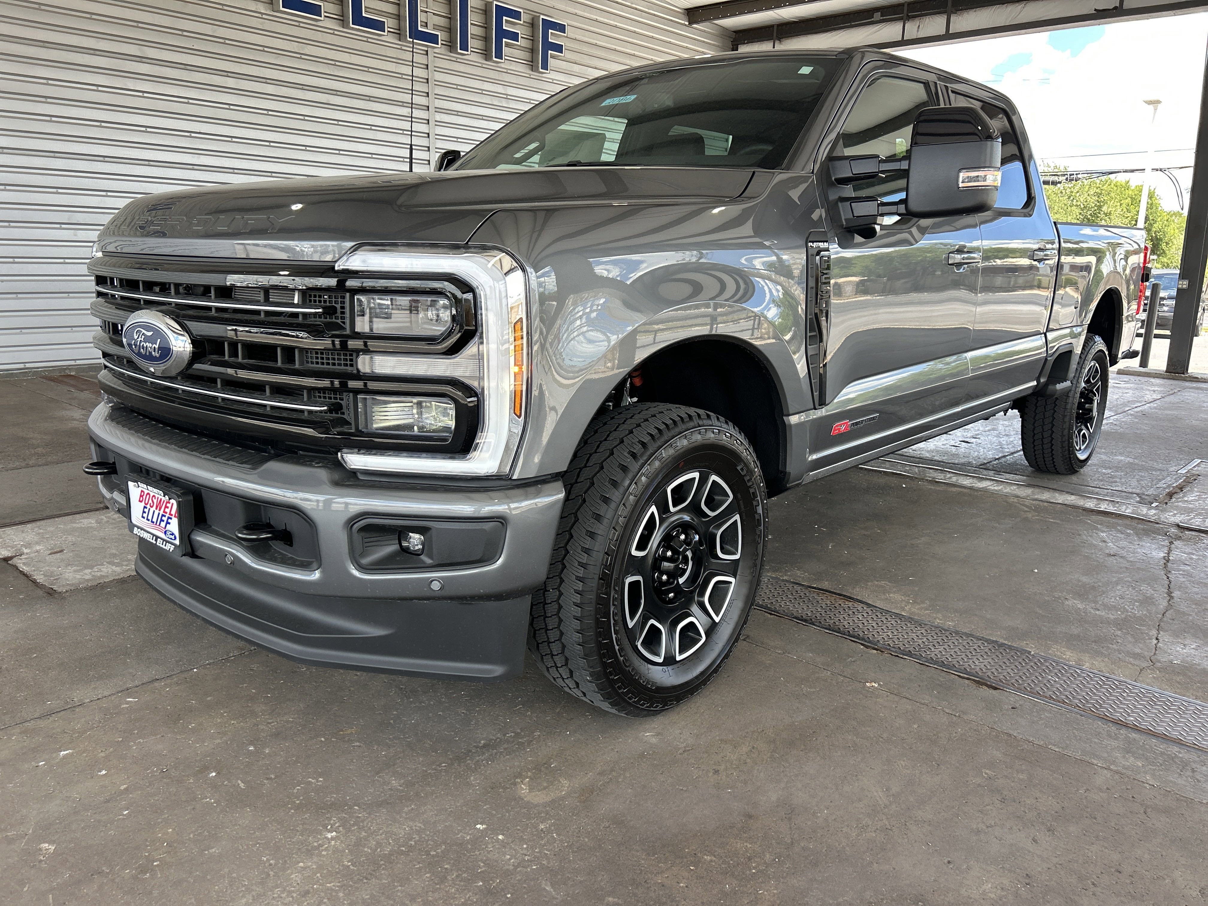 2025 Ford Super Duty F-250 SRW Platinum