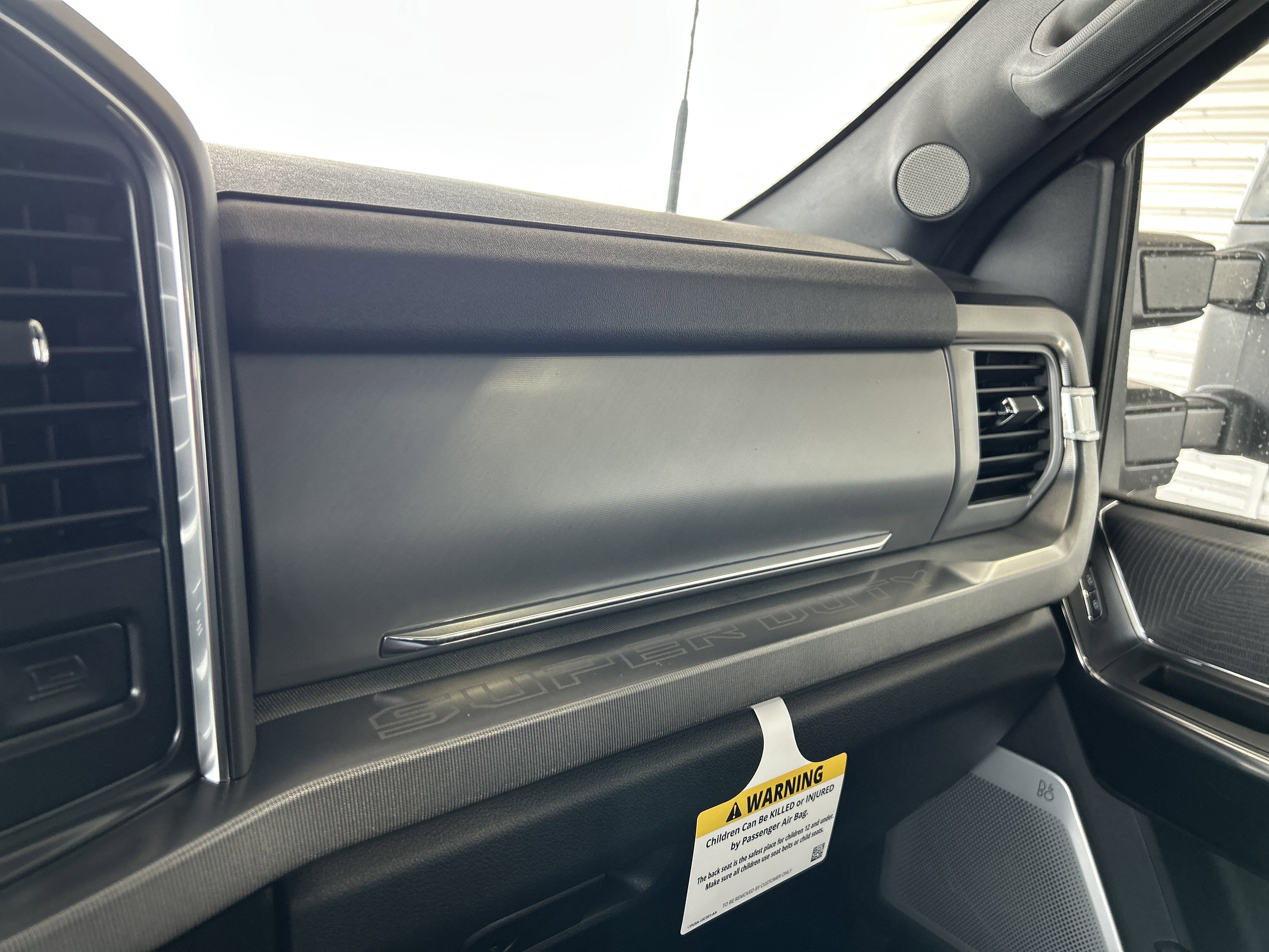 2025 Ford Super Duty F-250 SRW Platinum