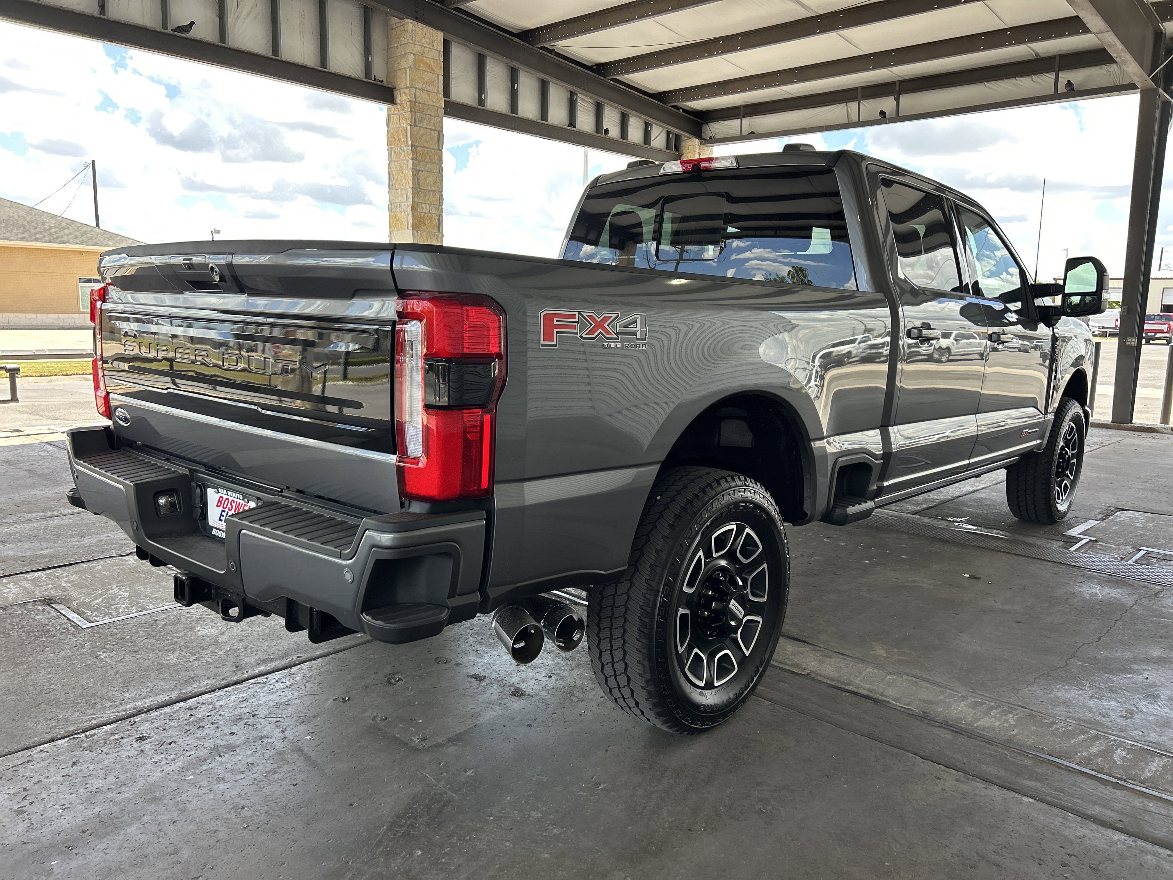 2025 Ford Super Duty F-250 SRW Platinum