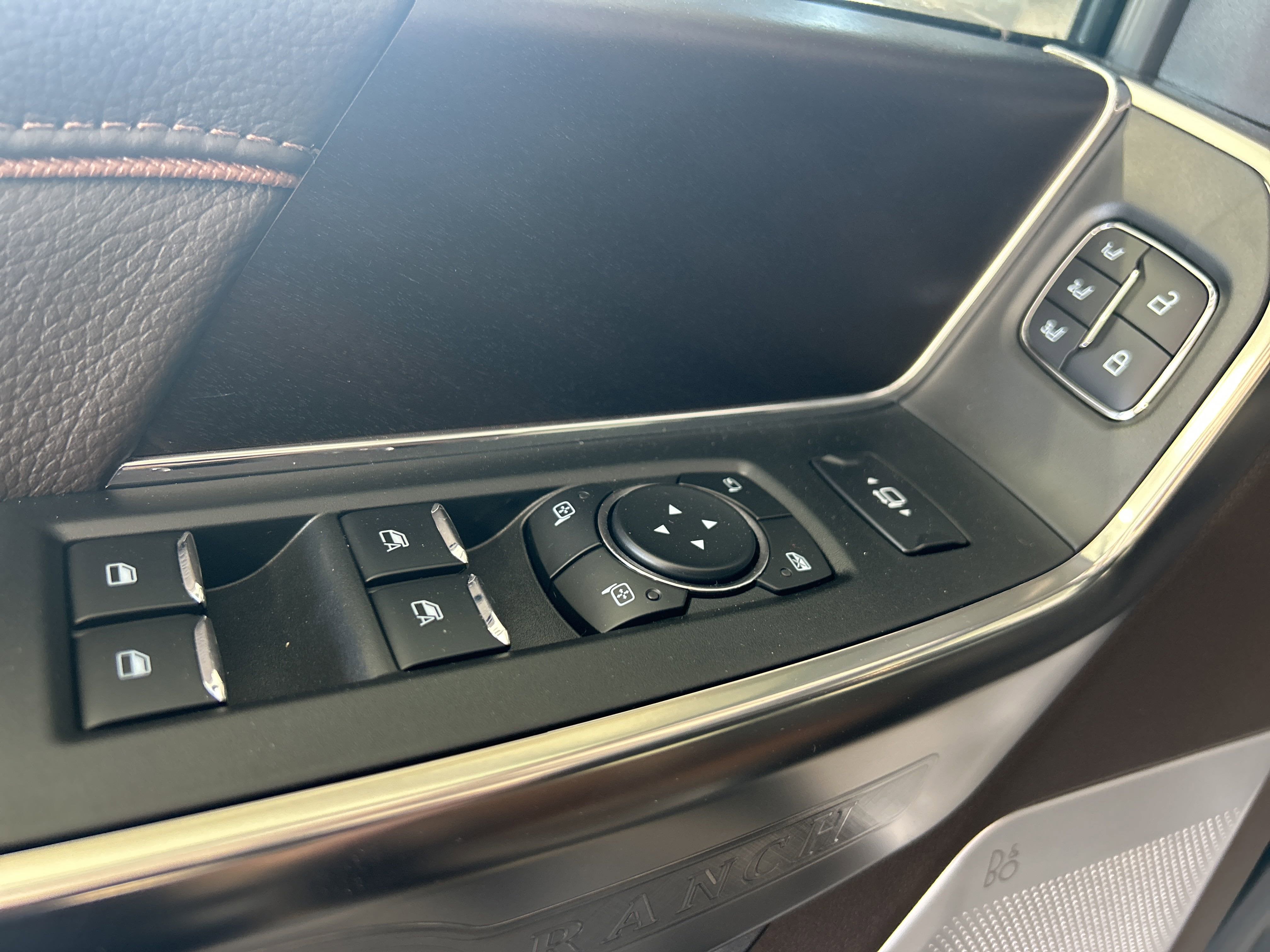 2025 Ford Super Duty F-250 SRW F-250® King Ranch®