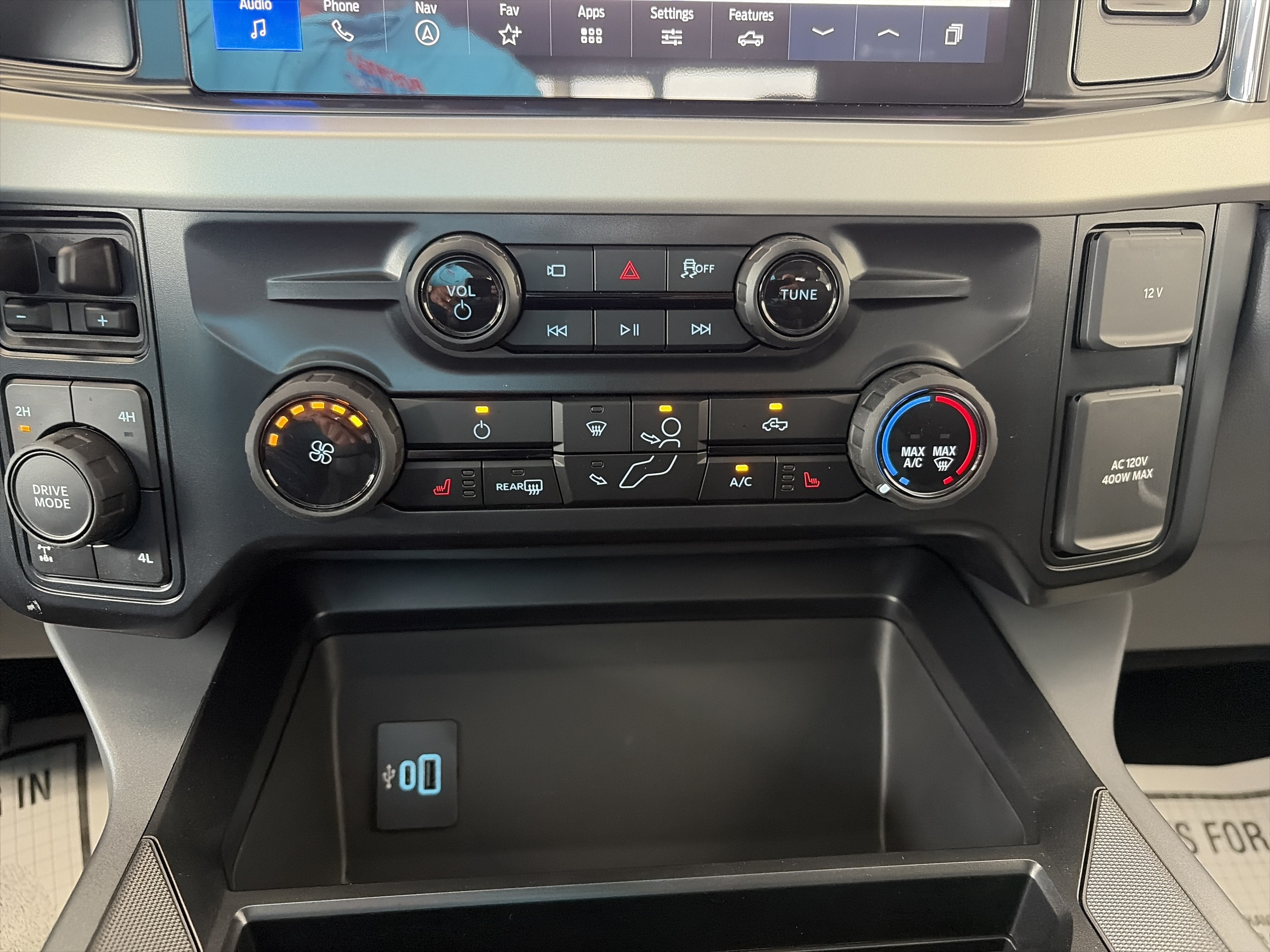 2027 Ford Super Duty F-250 SRW XLT