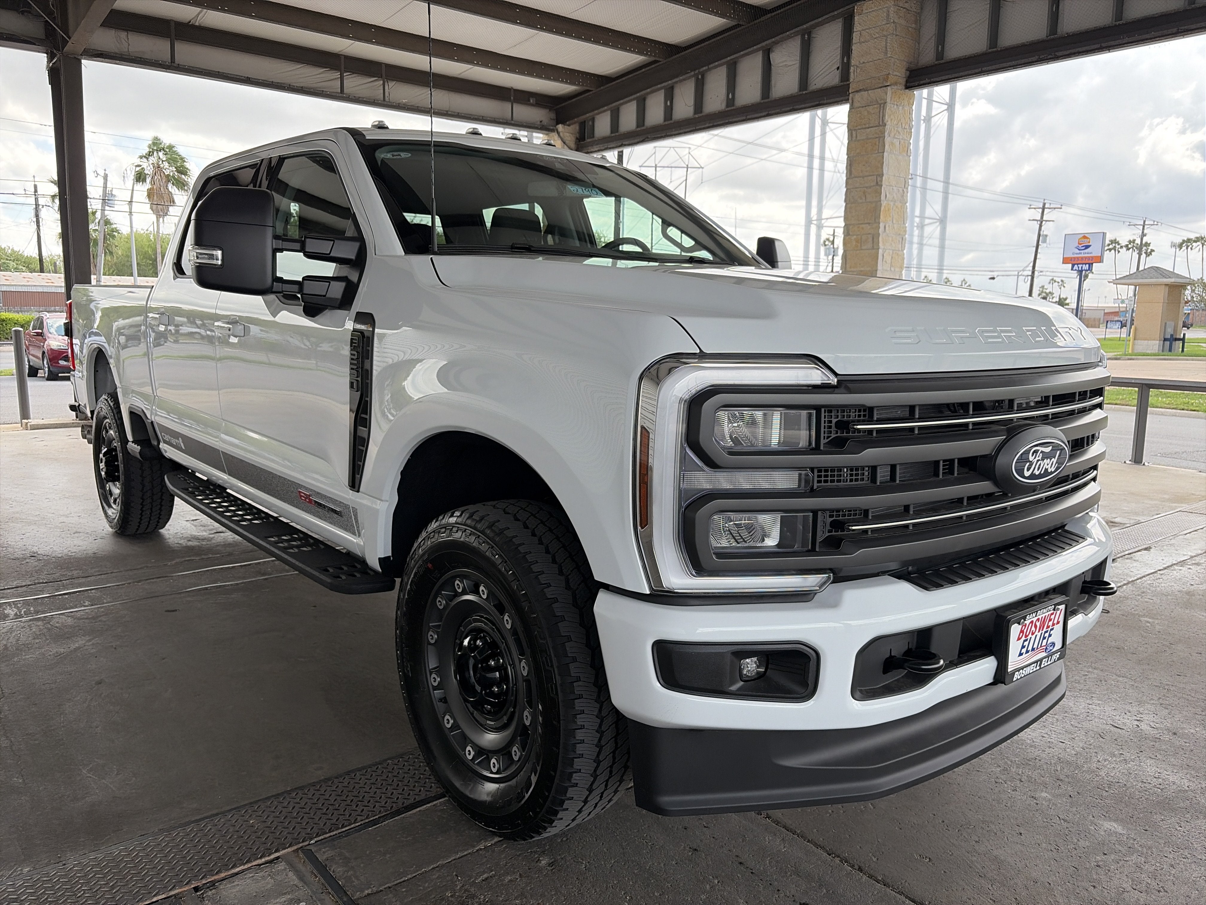 2027 Ford Super Duty F-250 SRW XLT