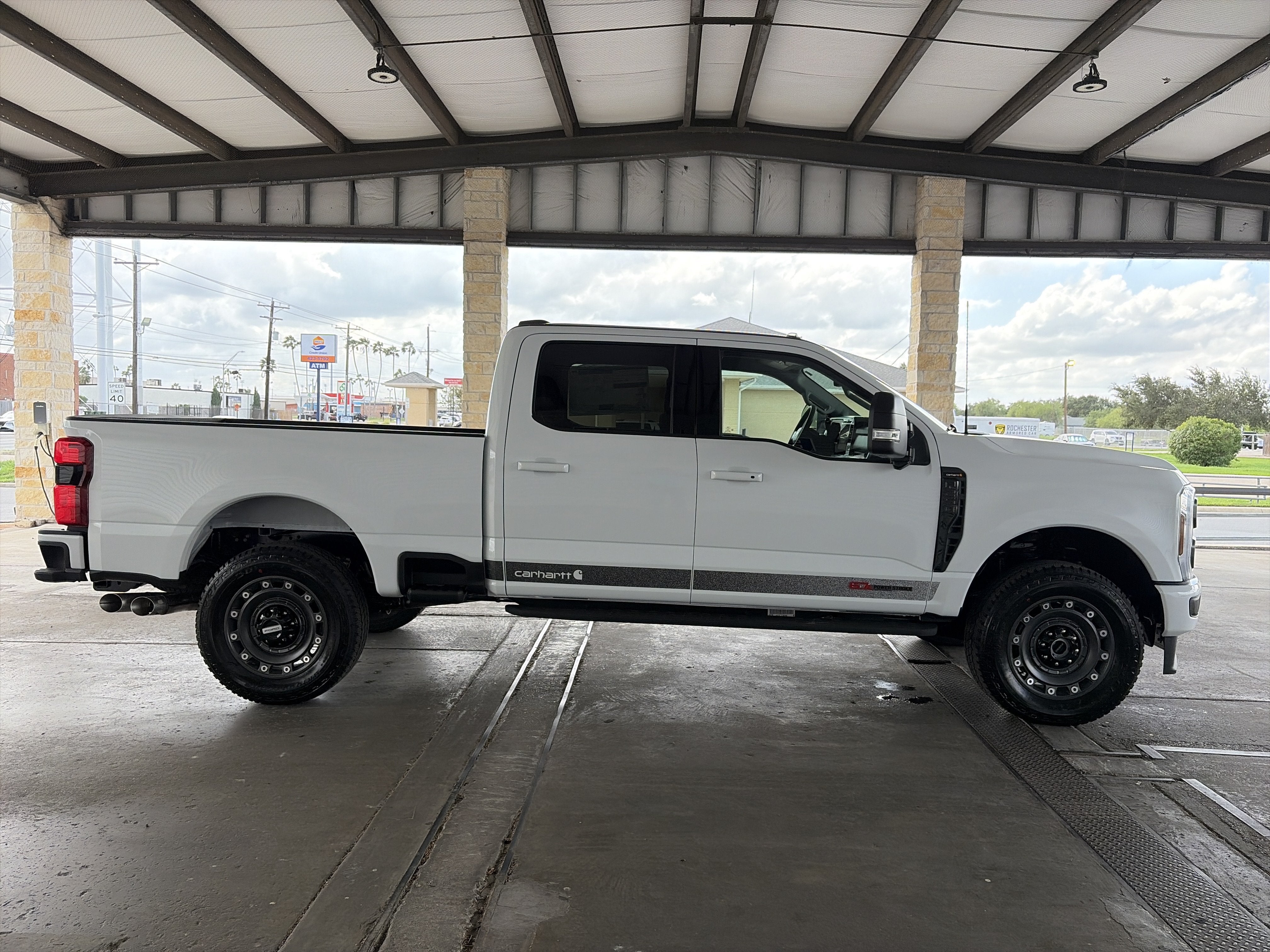 2027 Ford Super Duty F-250 SRW XLT