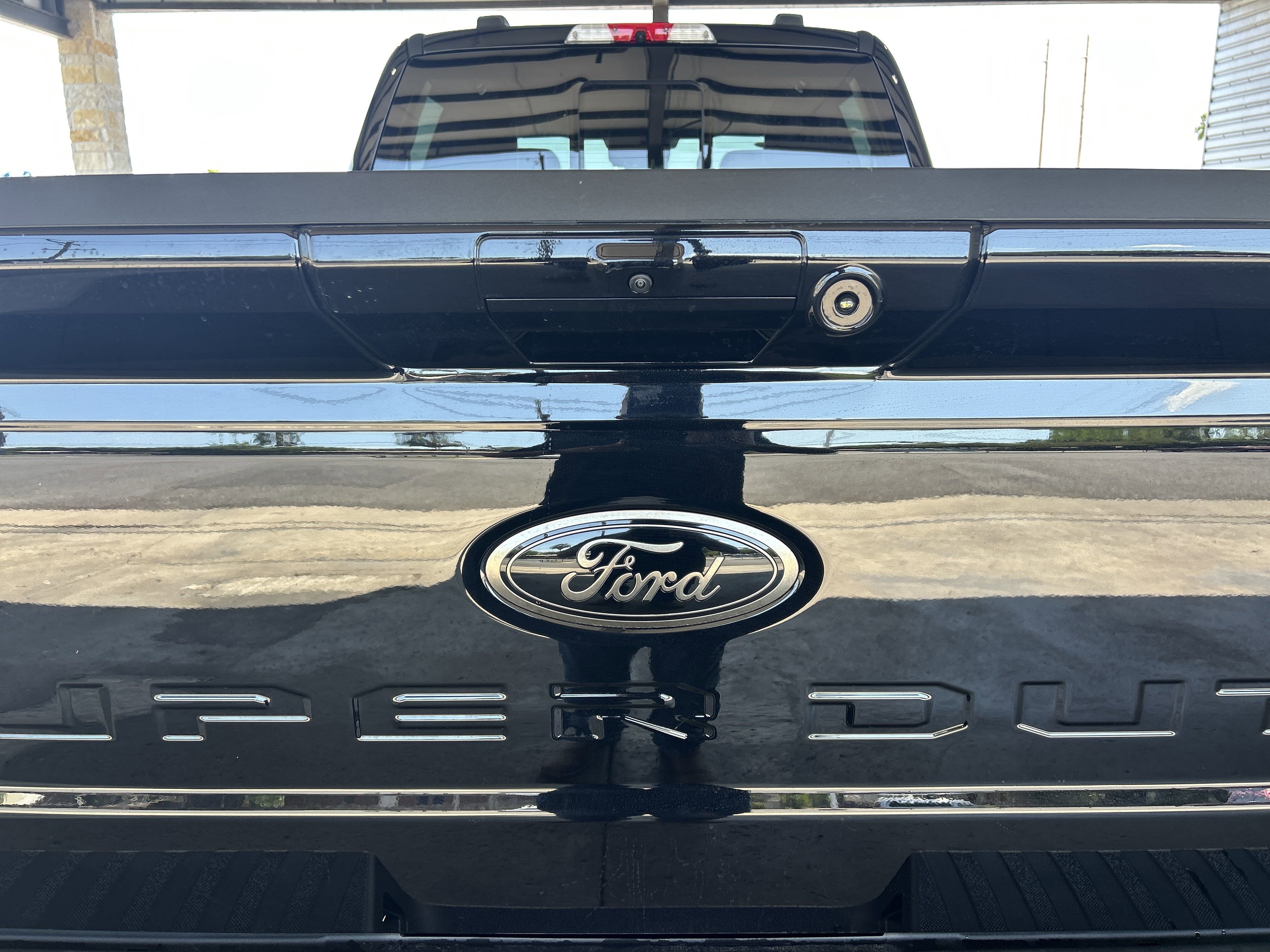 2025 Ford Super Duty F-250 SRW F-250® Lariat®