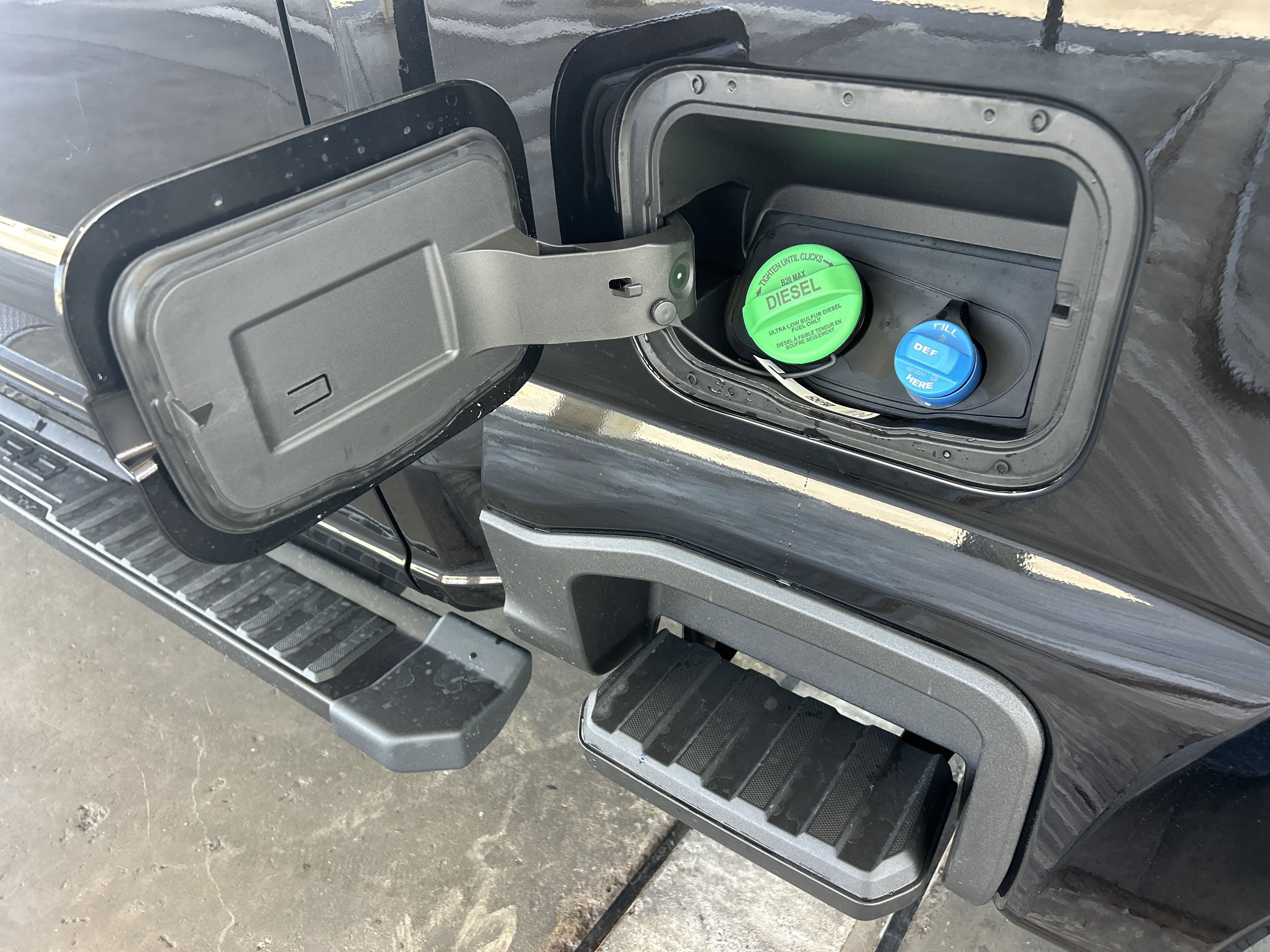 2025 Ford Super Duty F-250 SRW F-250® Lariat®