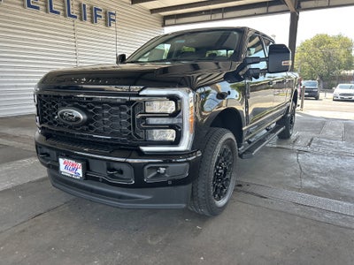 2025 Ford Super Duty F-250 SRW F-250® Lariat®