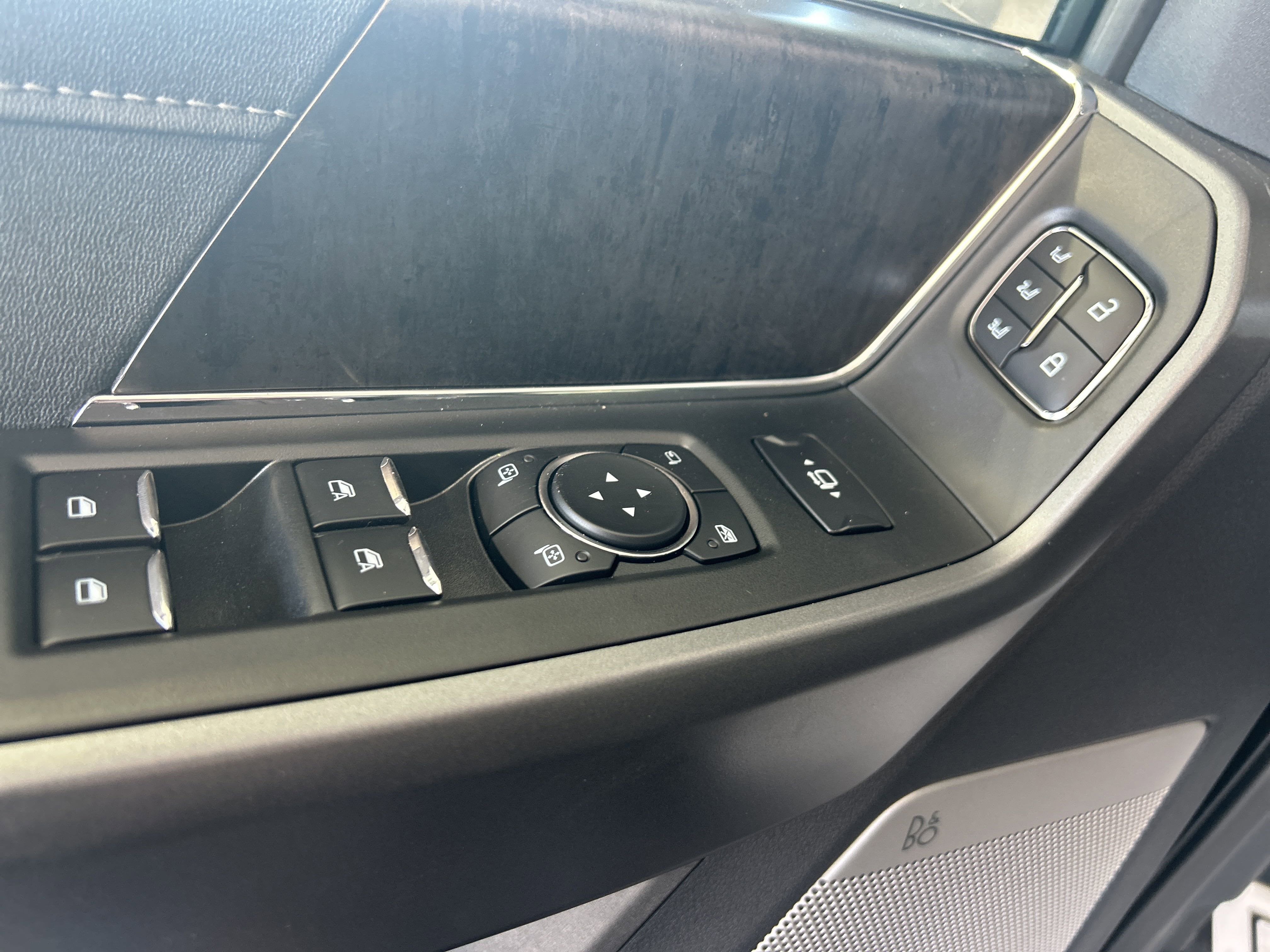 2025 Ford Super Duty F-250 SRW F-250® Lariat®