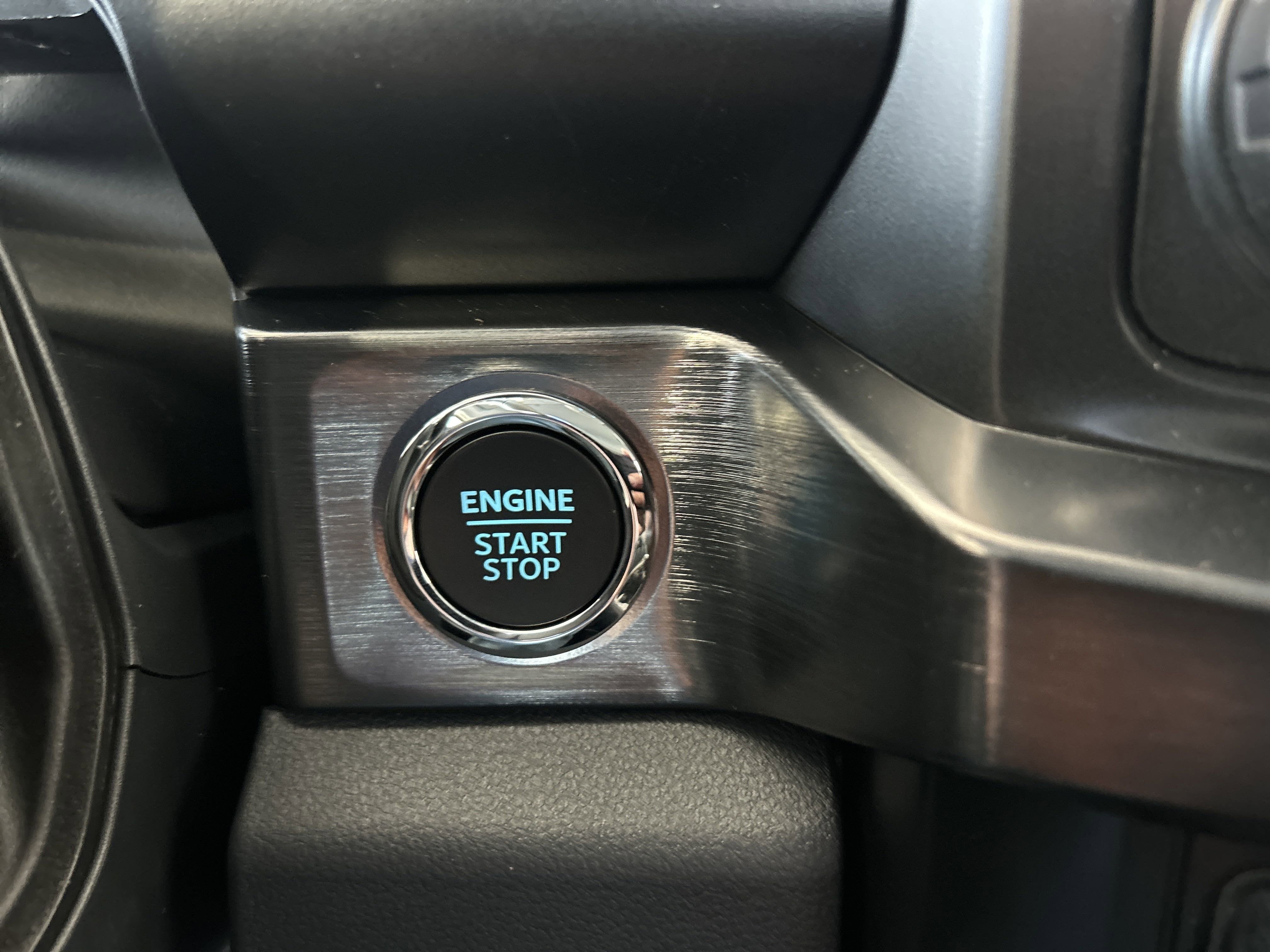 2025 Ford Super Duty F-250 SRW F-250® Lariat®