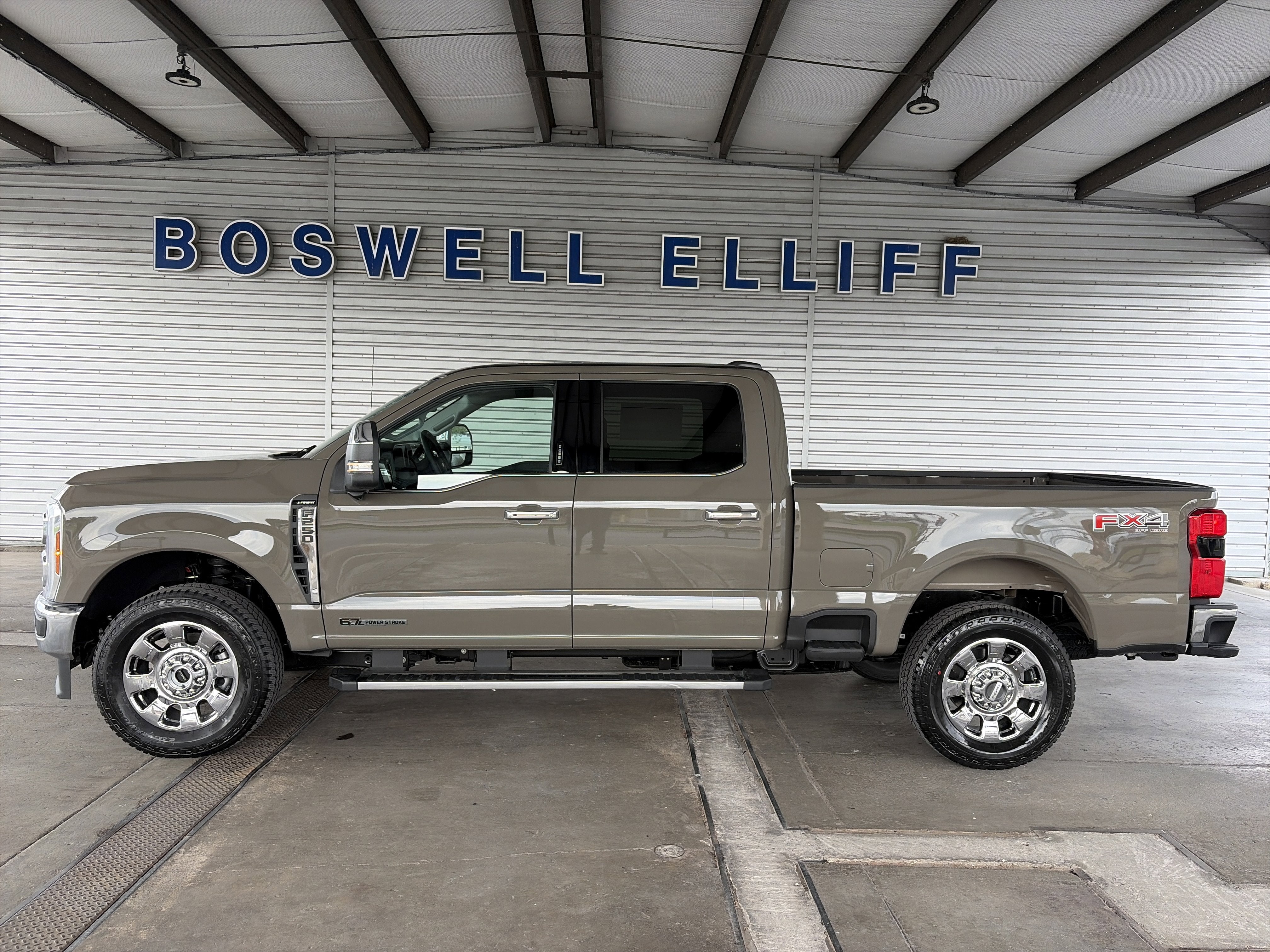 2026 Ford Super Duty F-250 SRW LARIAT