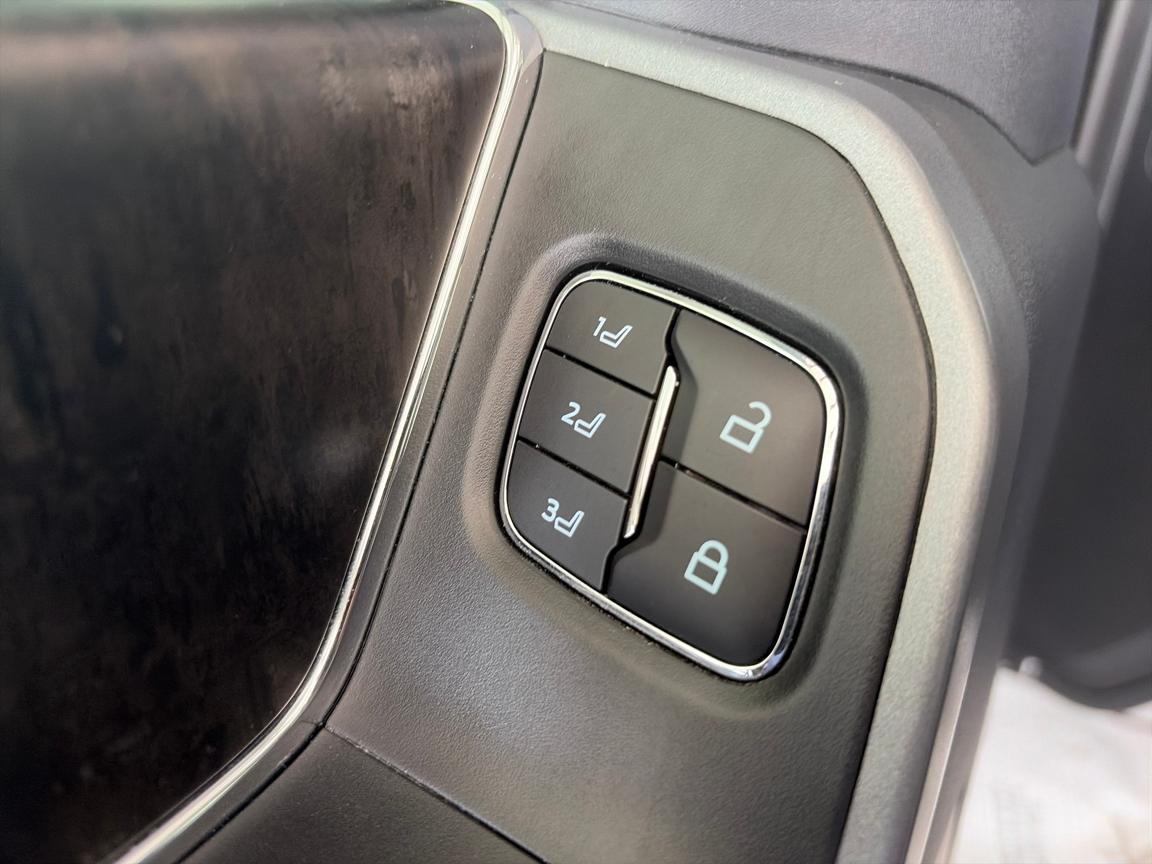 2024 Ford Super Duty F-350 SRW LARIAT
