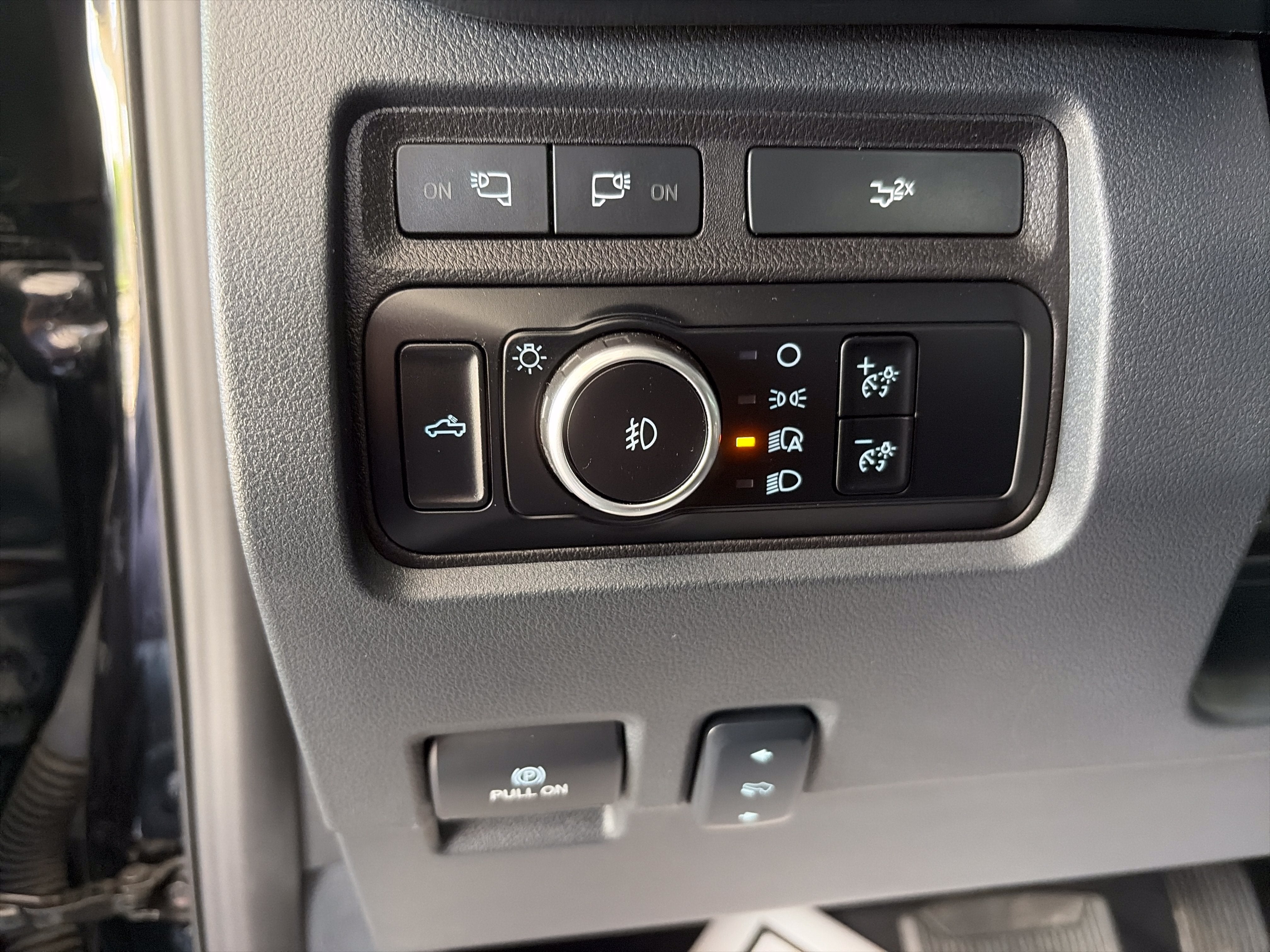 2024 Ford Super Duty F-350 SRW LARIAT