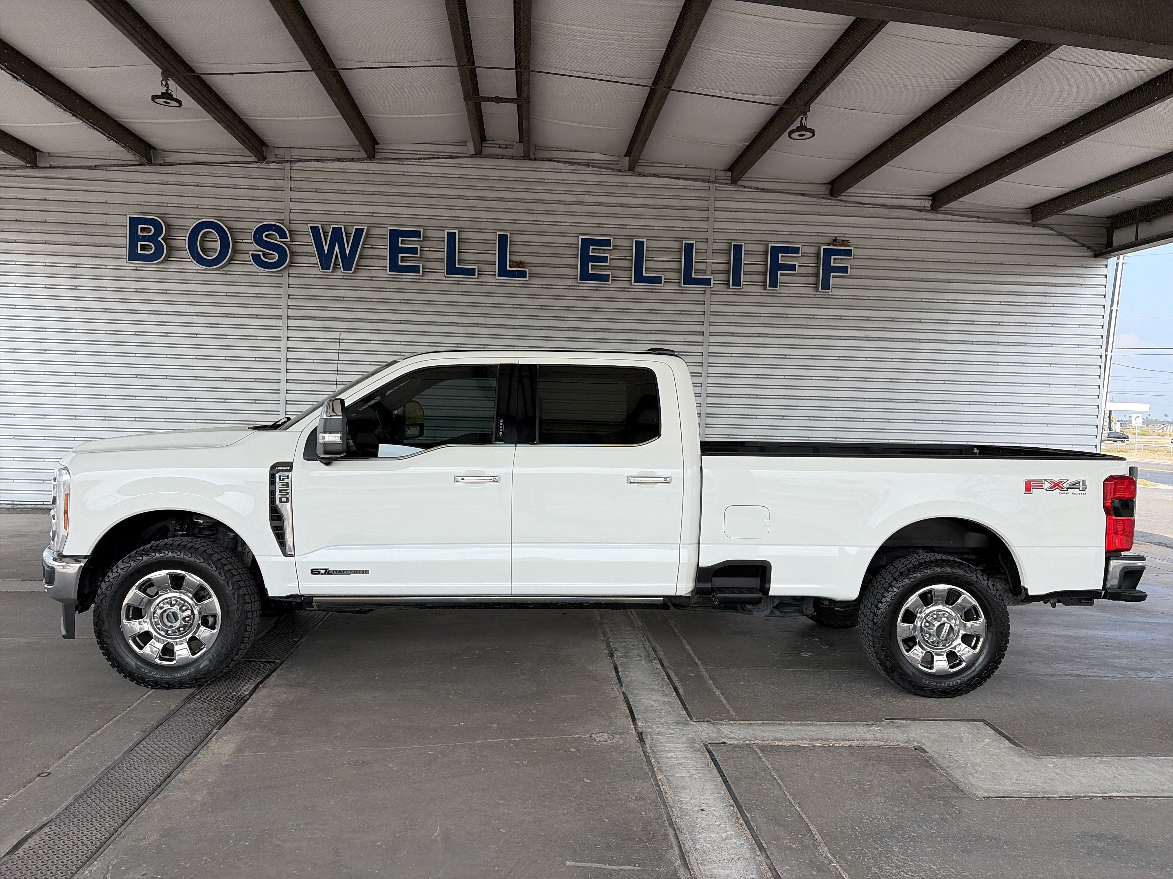 2024 Ford Super Duty F-350 SRW LARIAT