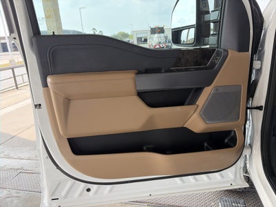 2024 Ford Super Duty F-350 SRW LARIAT