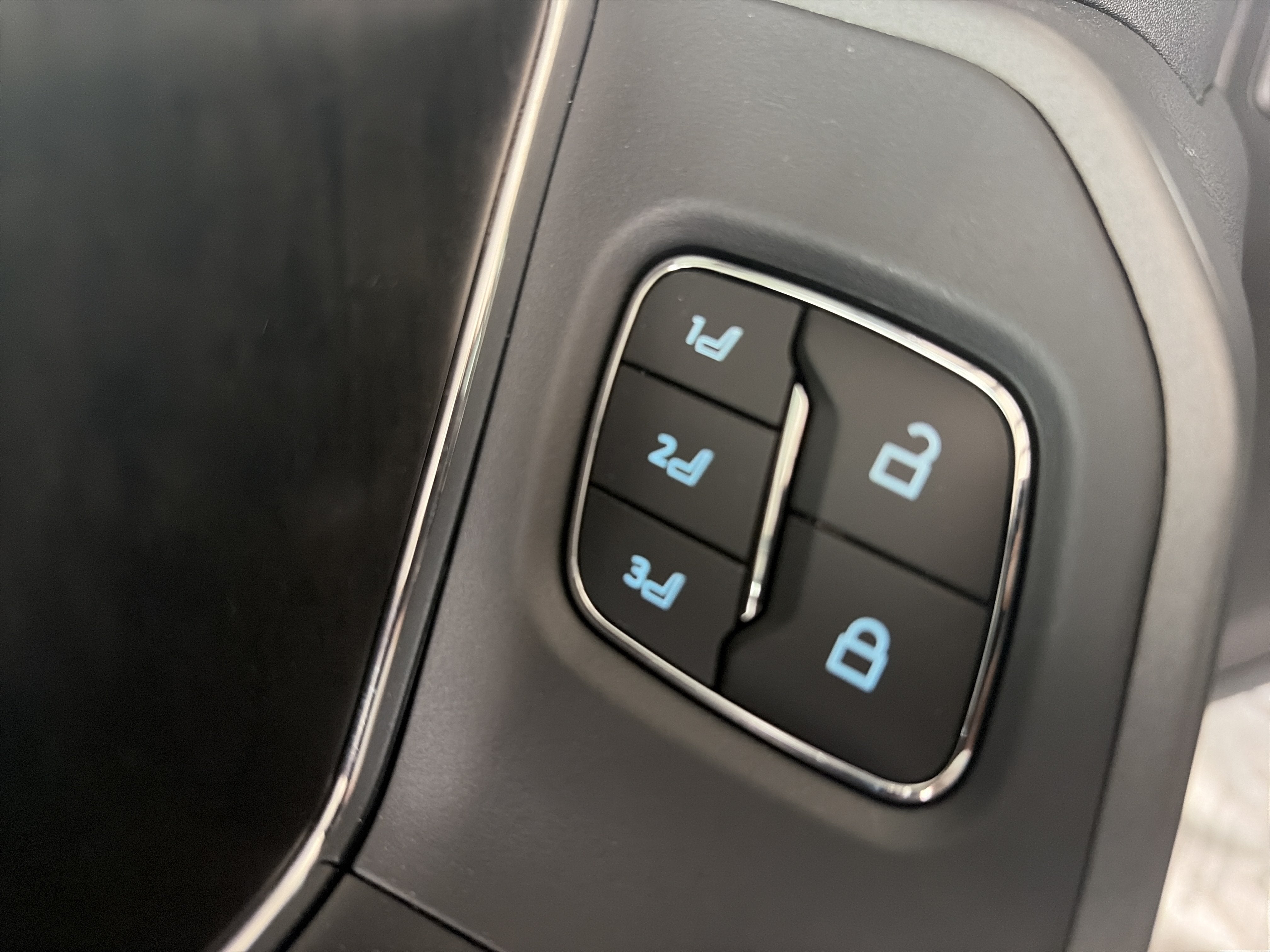 2026 Ford Super Duty F-350 DRW F-350® Lariat®