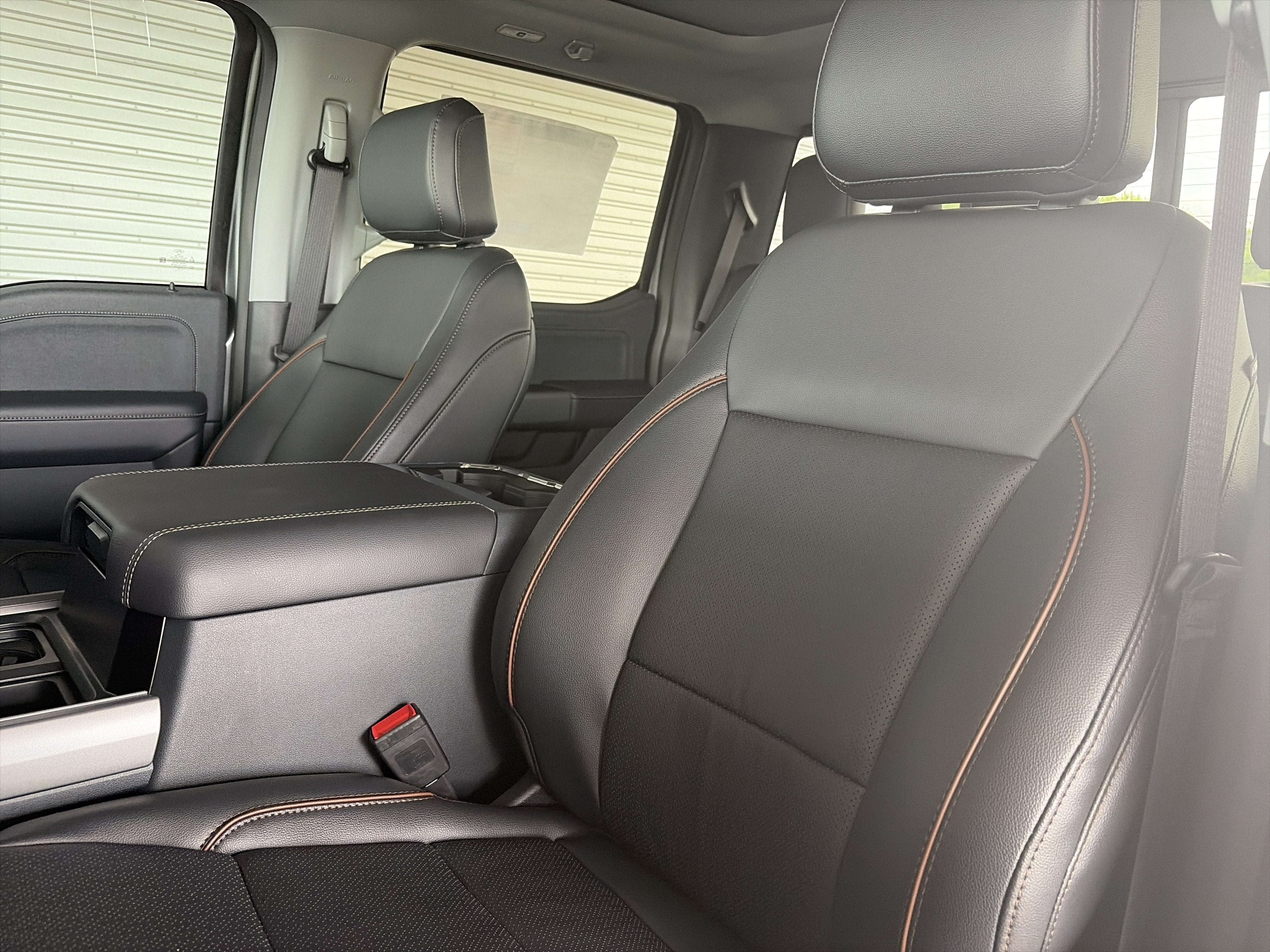 2026 Ford Super Duty F-350 DRW F-350® Lariat®