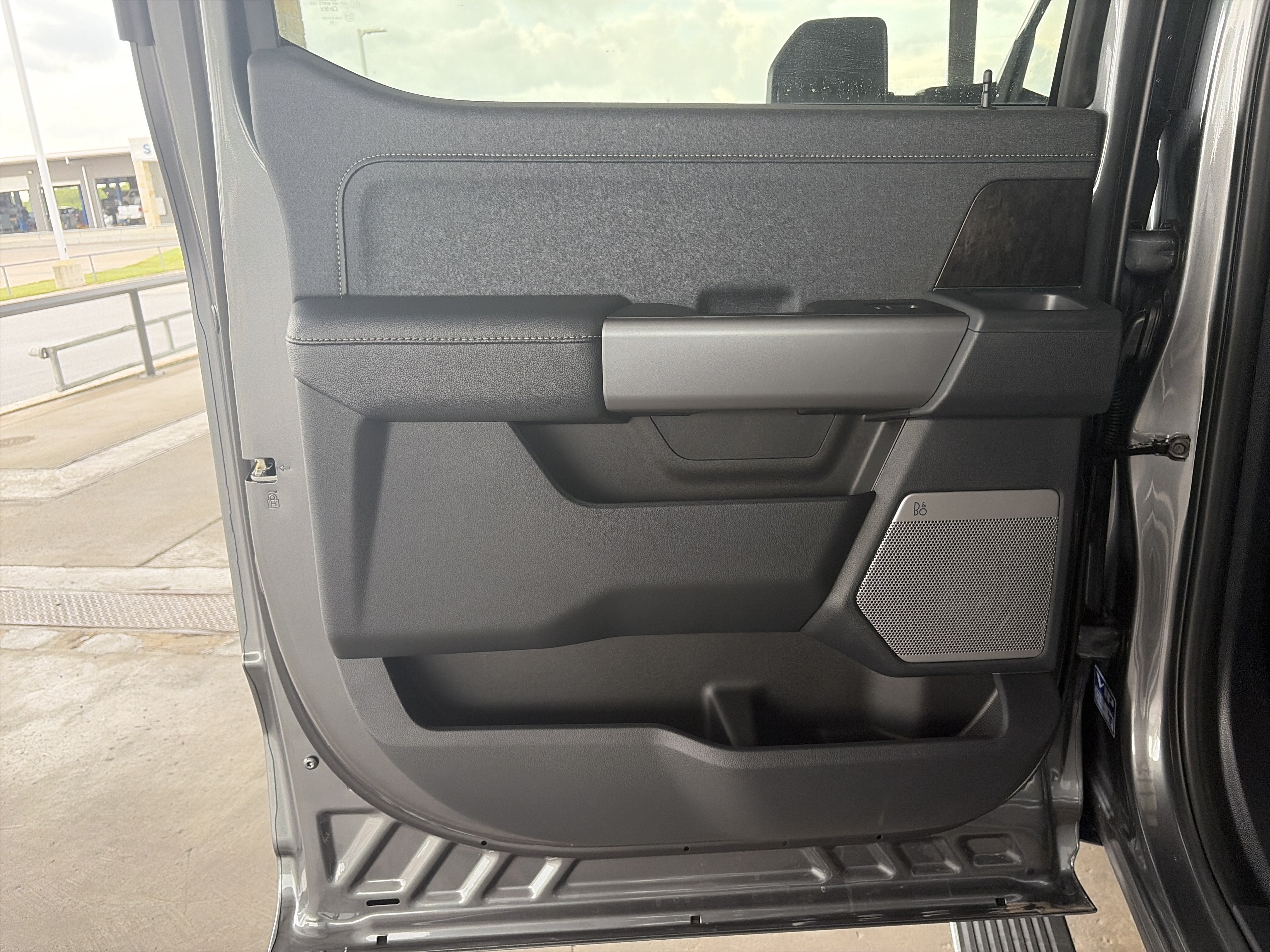 2026 Ford Super Duty F-350 DRW F-350® Lariat®