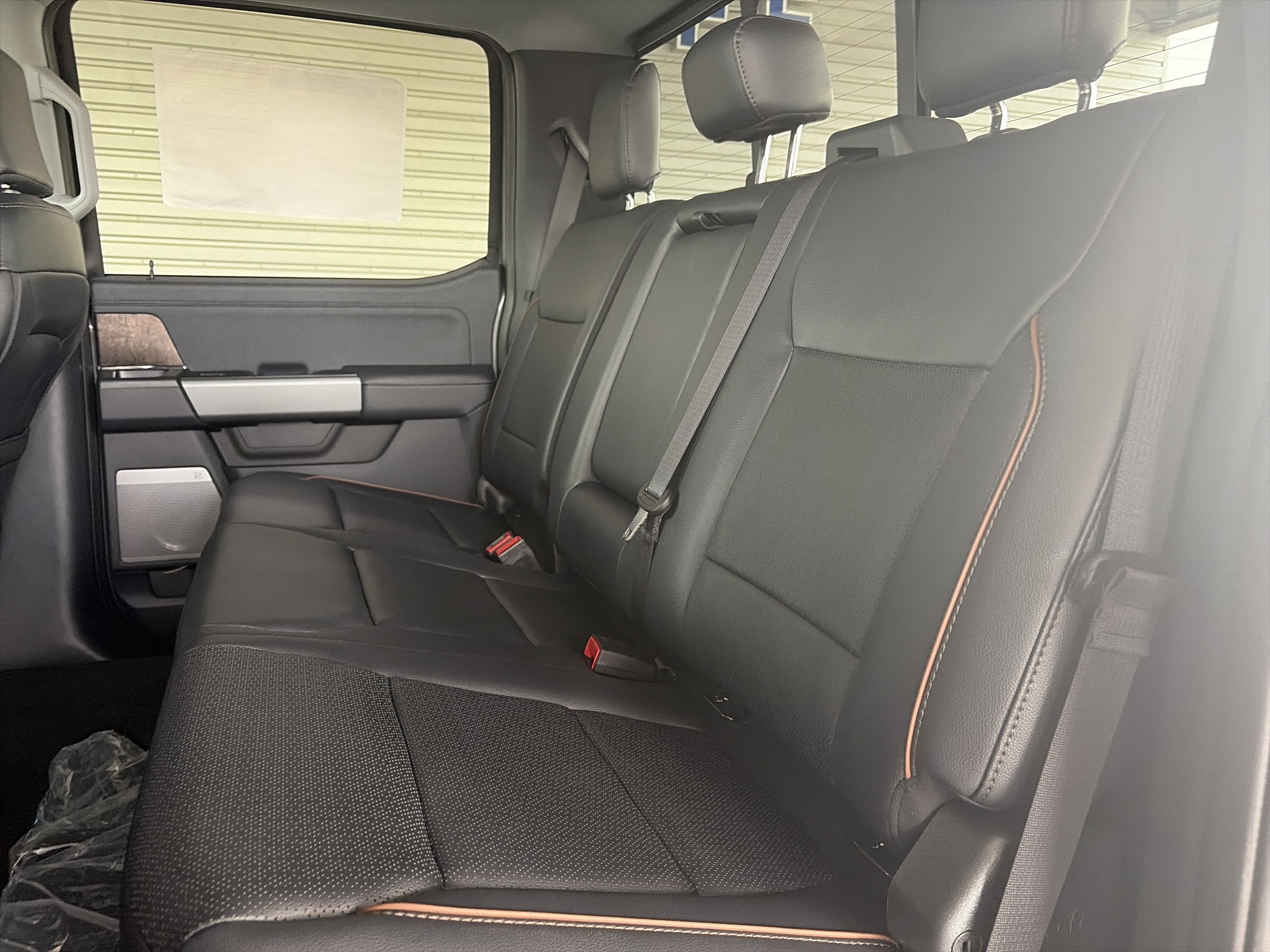 2026 Ford Super Duty F-350 DRW F-350® Lariat®