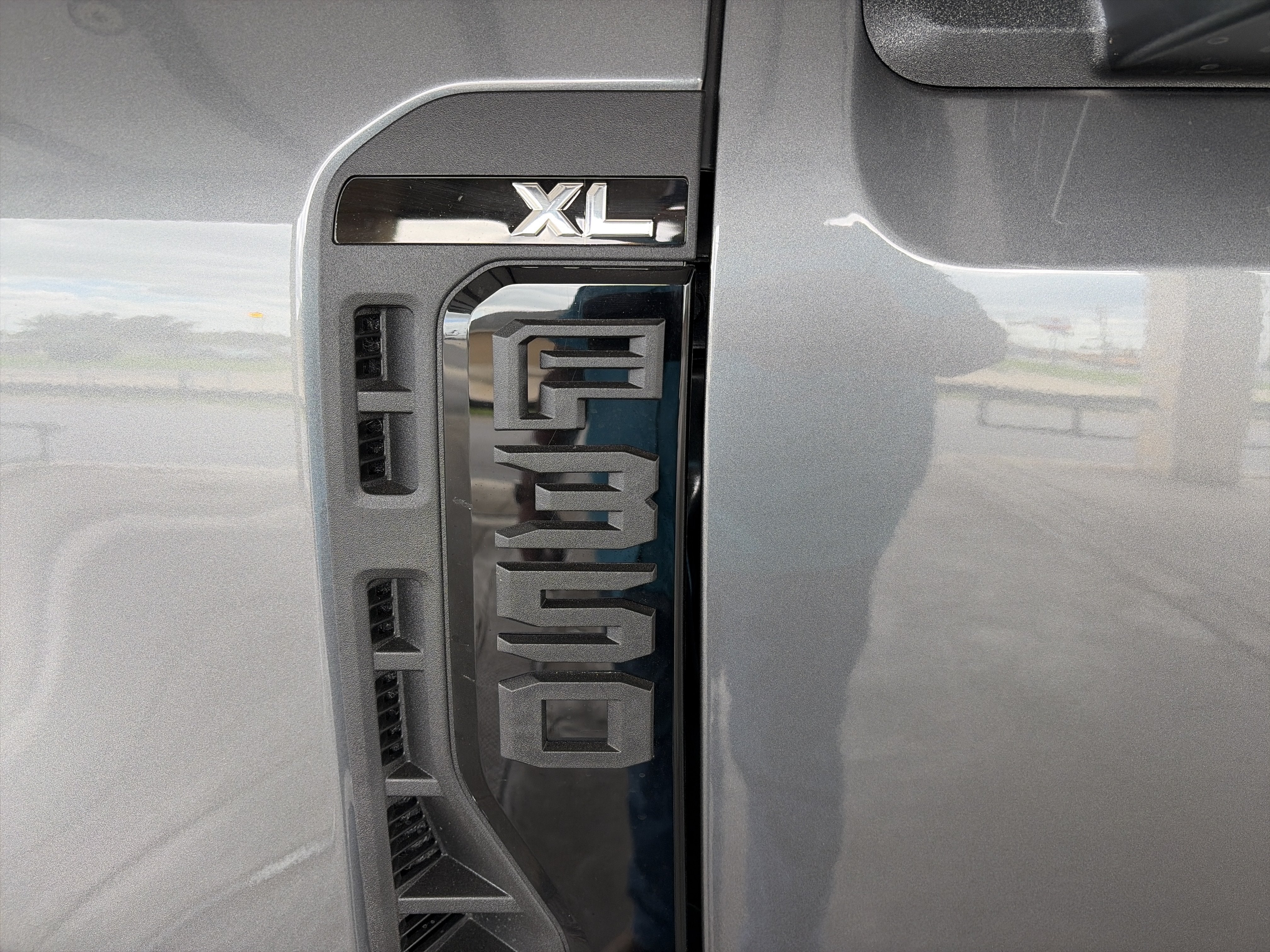 2027 Ford Super Duty F-350 DRW XL