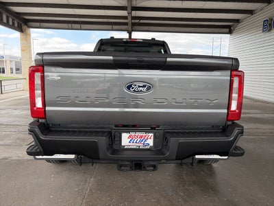 2027 Ford Super Duty F-350 DRW XL