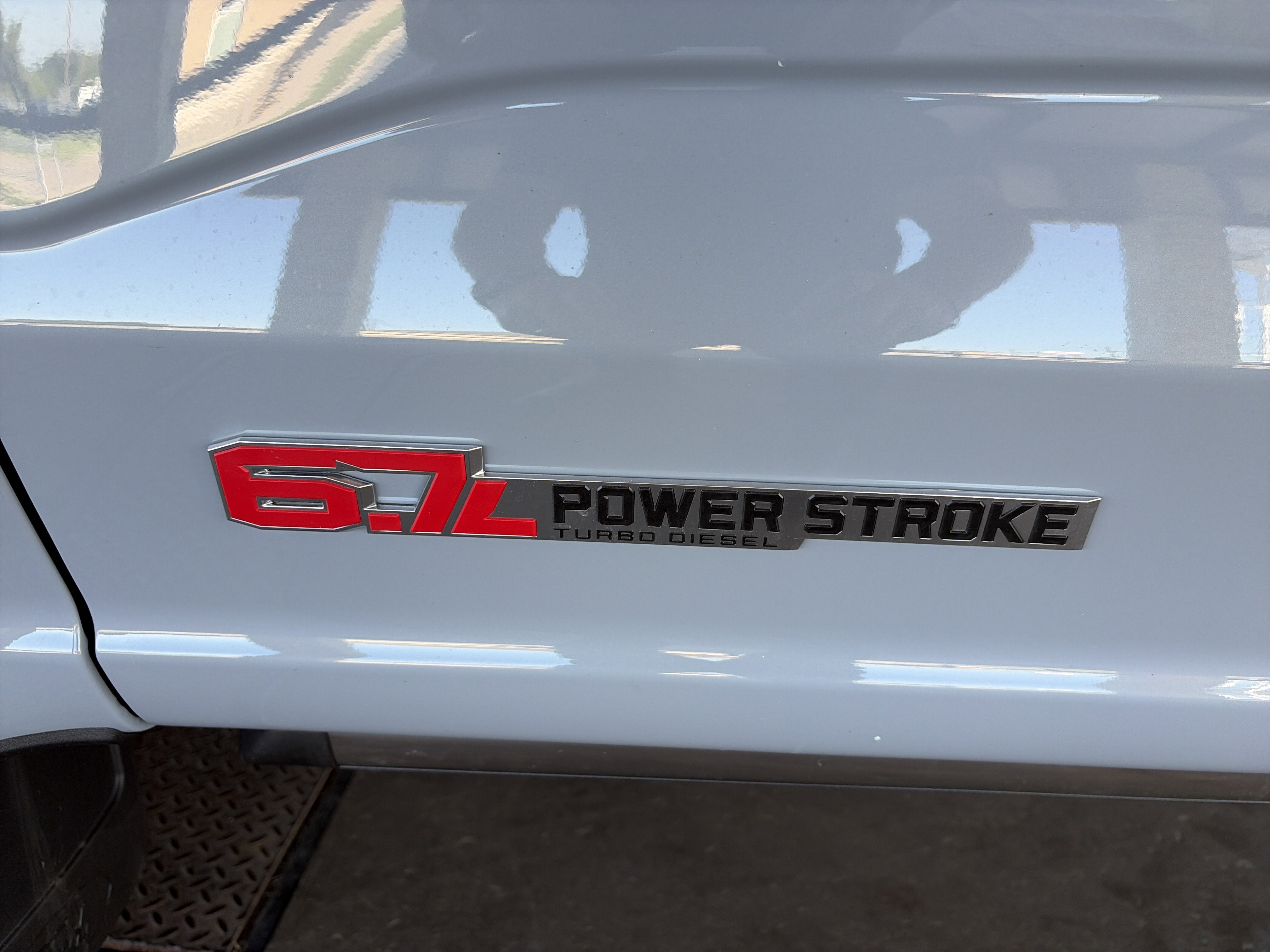 2026 Ford Super Duty F-350 DRW LARIAT