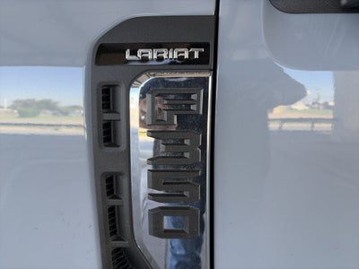 2026 Ford Super Duty F-350 DRW LARIAT