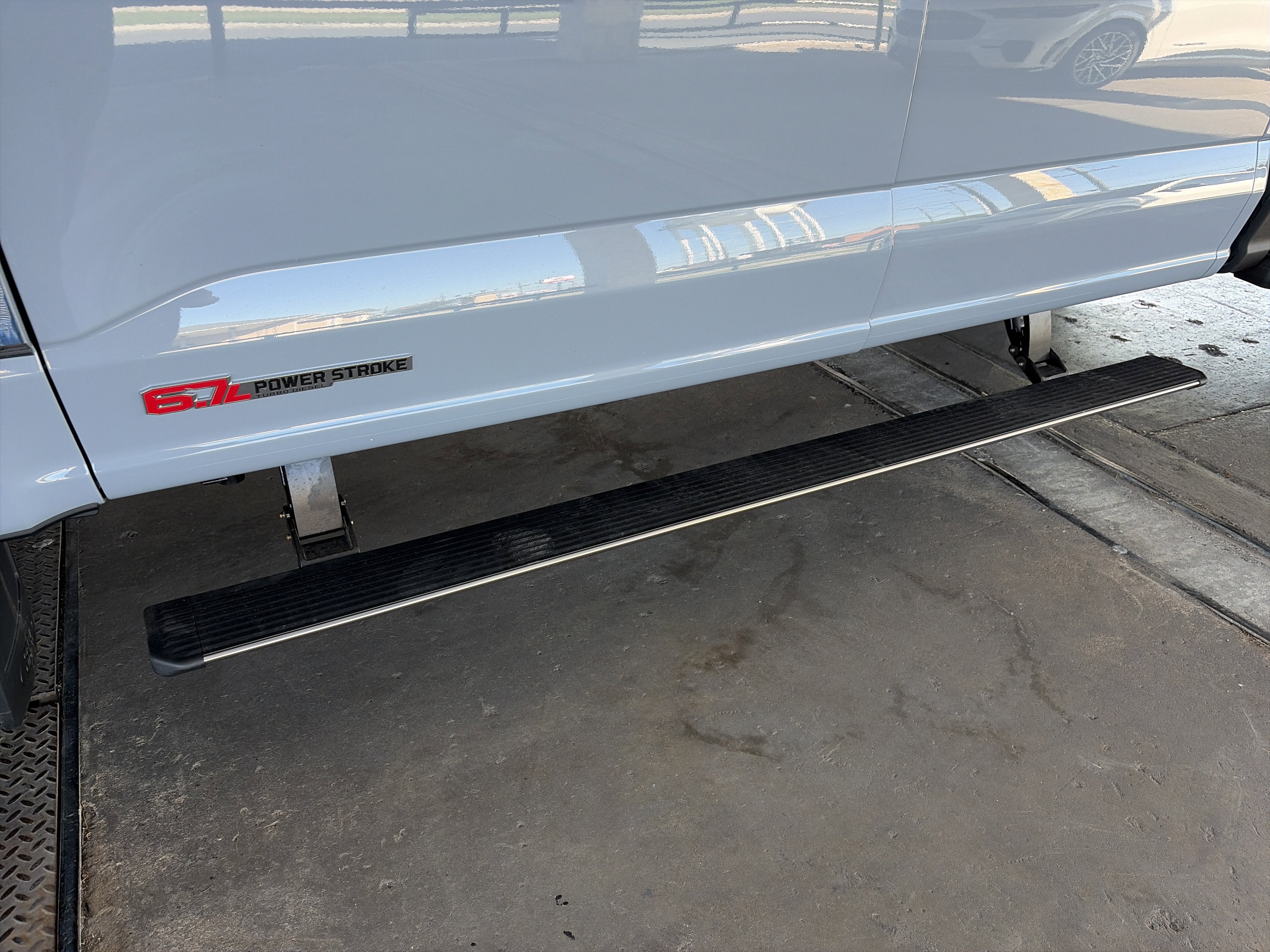 2026 Ford Super Duty F-350 DRW LARIAT
