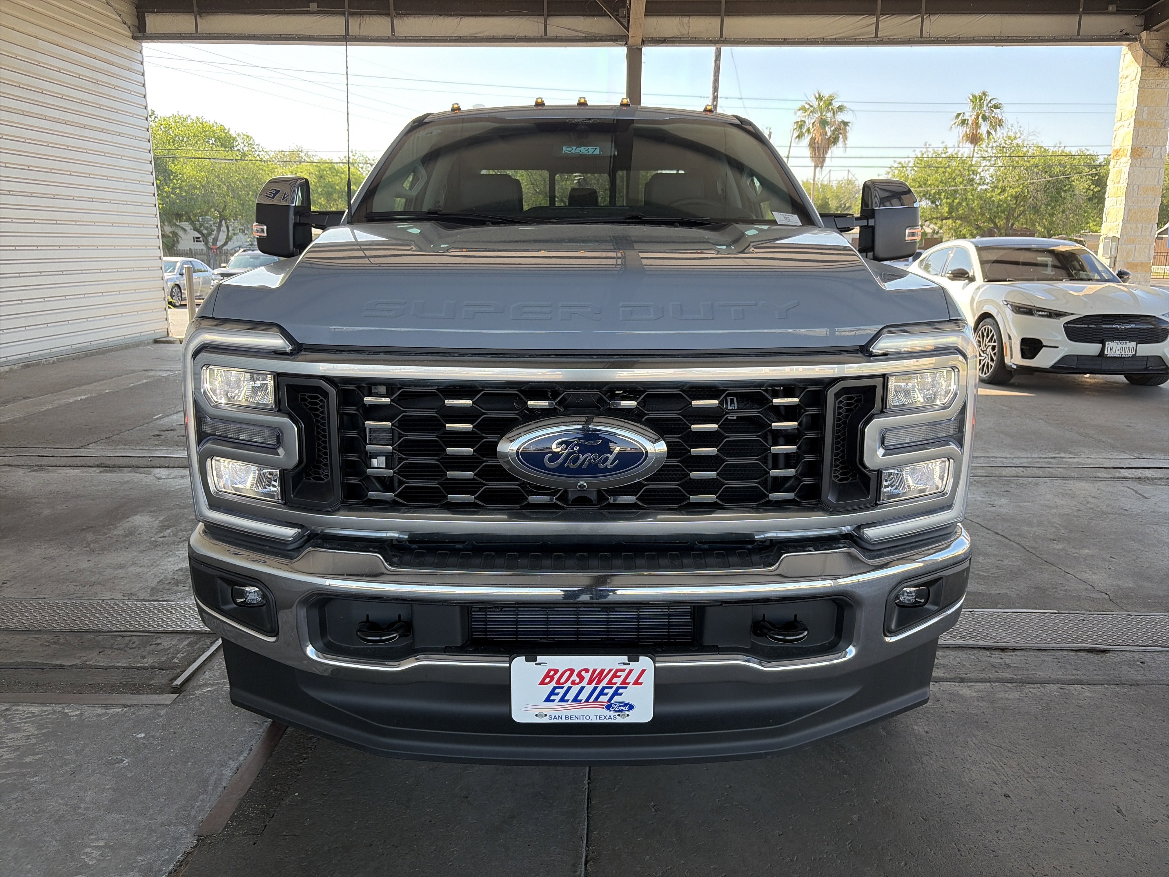2026 Ford Super Duty F-350 DRW LARIAT