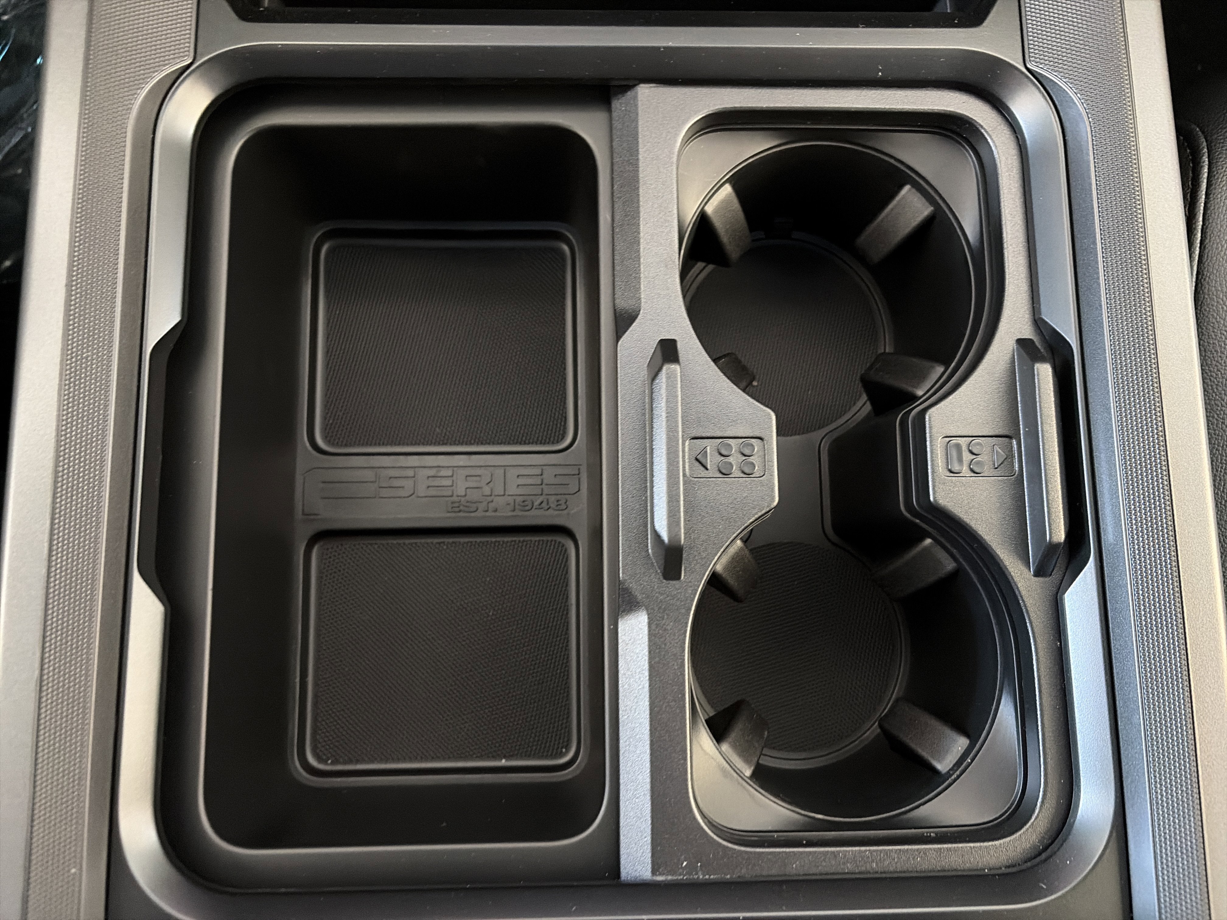 2026 Ford Super Duty F-350 DRW LARIAT