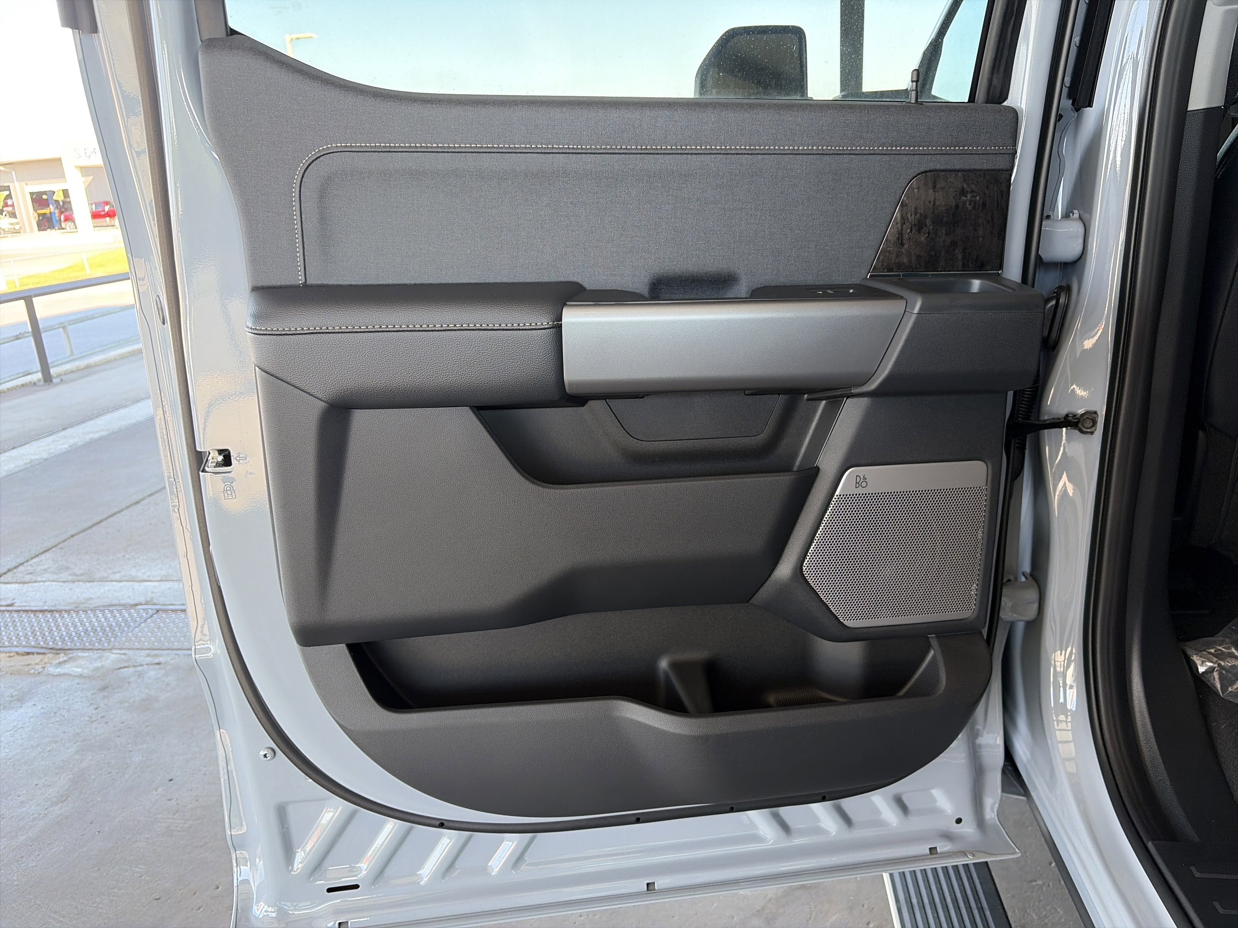 2026 Ford Super Duty F-350 DRW LARIAT