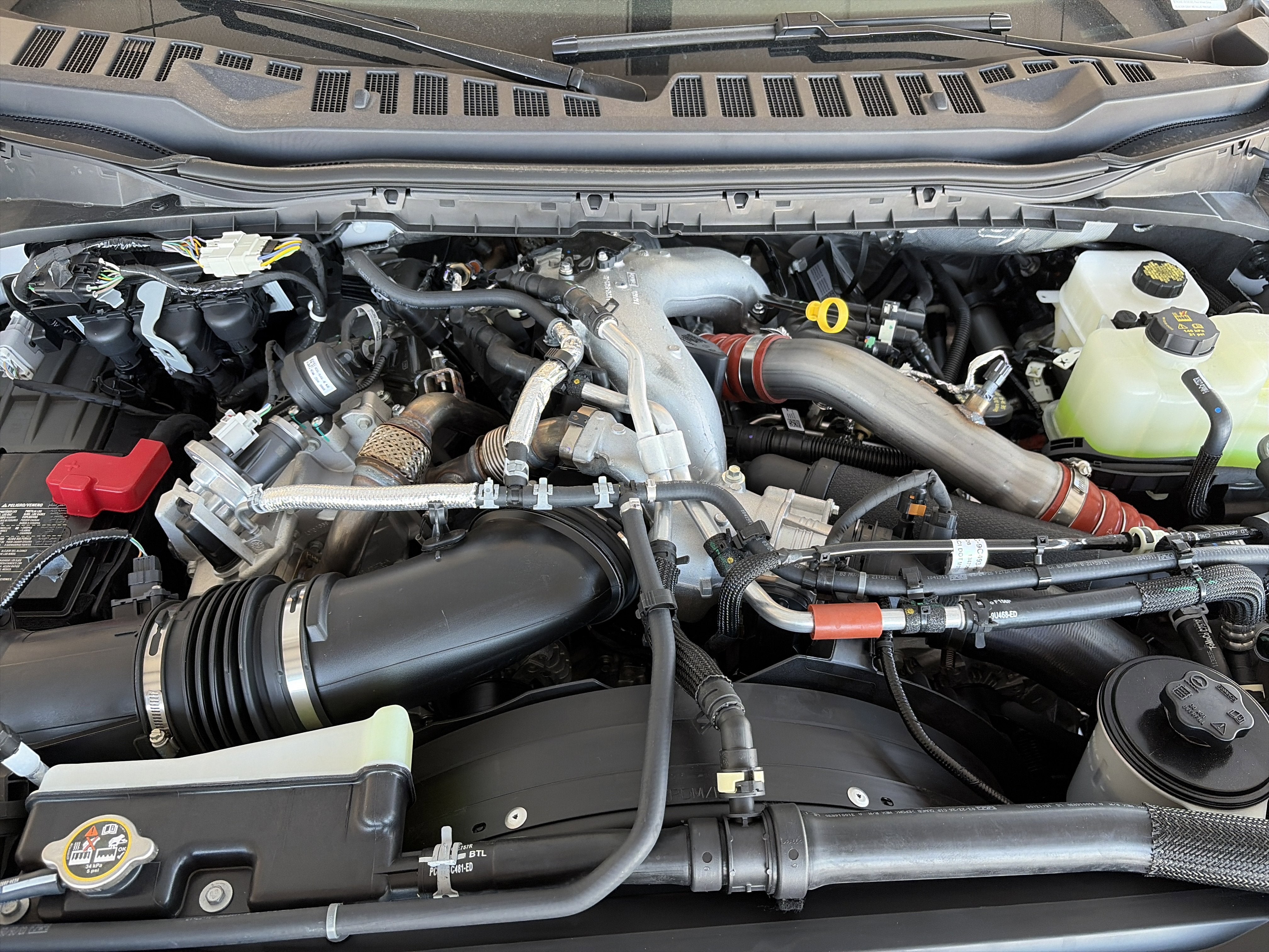 2026 Ford Super Duty F-350 DRW LARIAT
