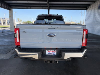 2026 Ford Super Duty F-350 DRW LARIAT