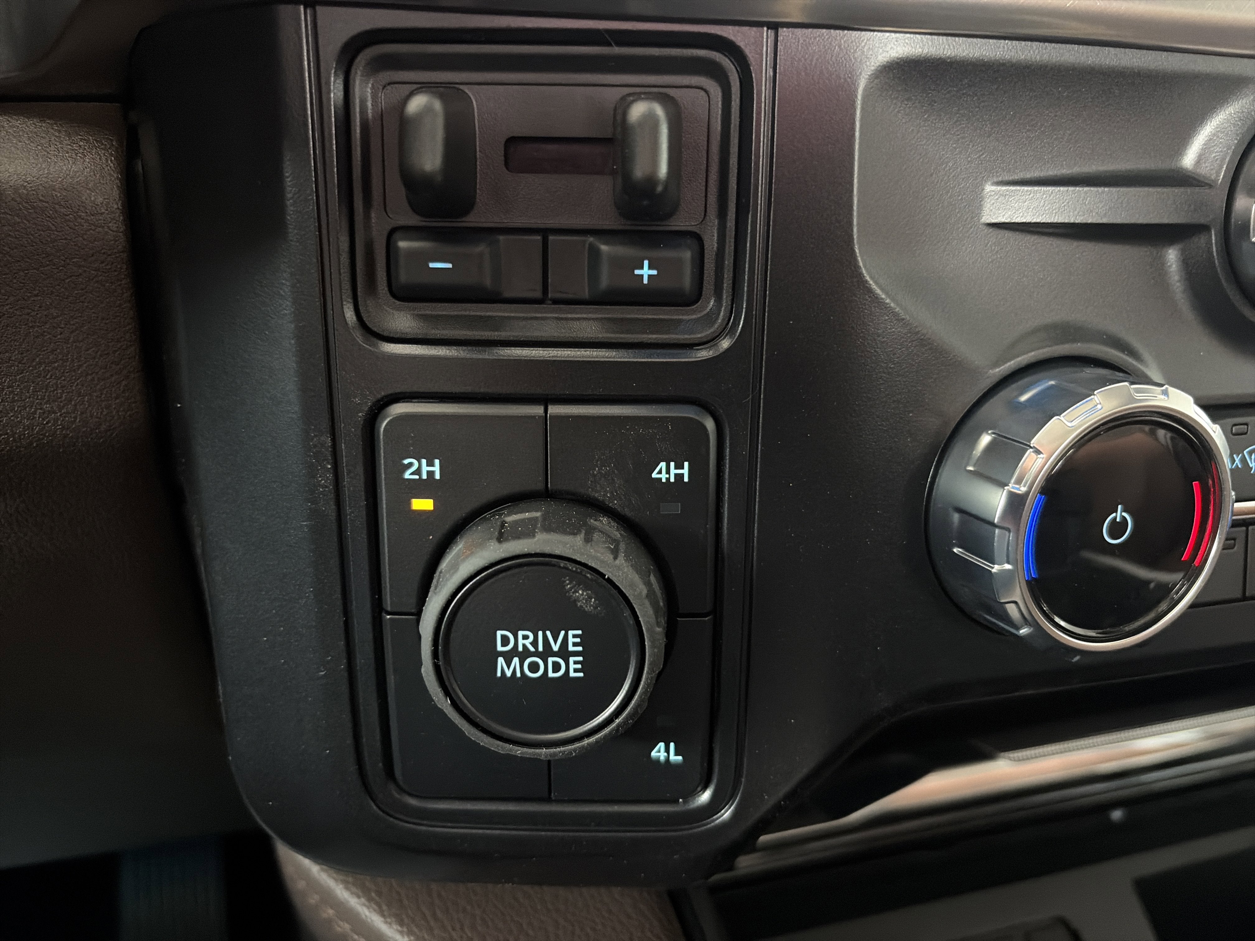 2026 Ford Super Duty F-350 DRW King Ranch