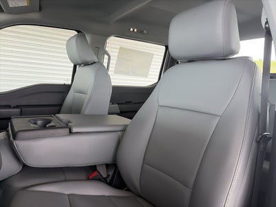 2027 Ford Super Duty F-350 DRW XL