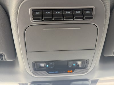 2027 Ford Super Duty F-350 DRW XL