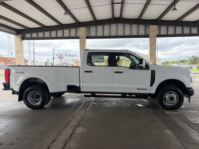 2027 Ford Super Duty F-350 DRW XL