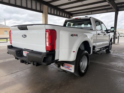 2027 Ford Super Duty F-350 DRW XL