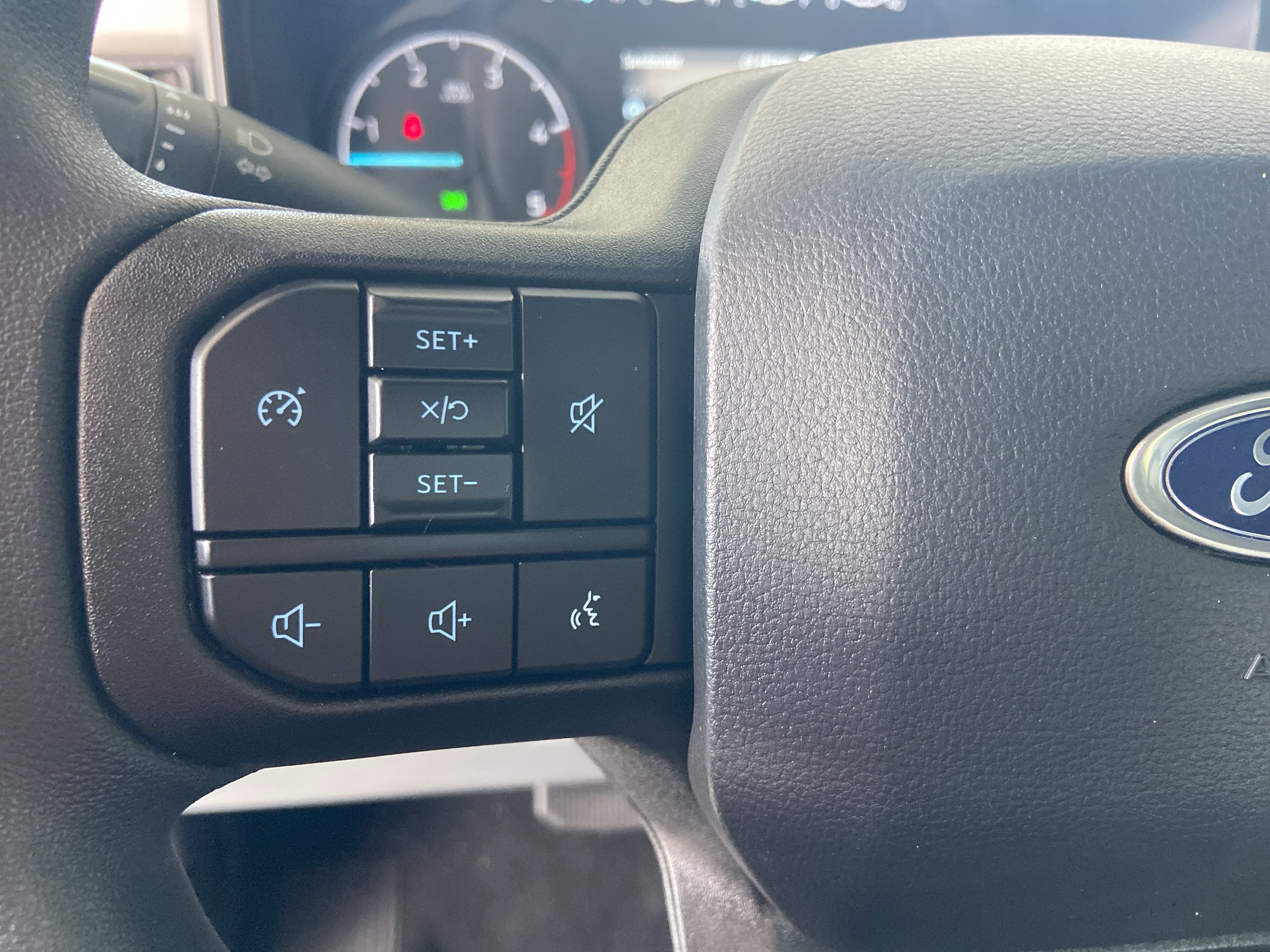 2026 Ford Super Duty F-350 DRW F-350® XLT