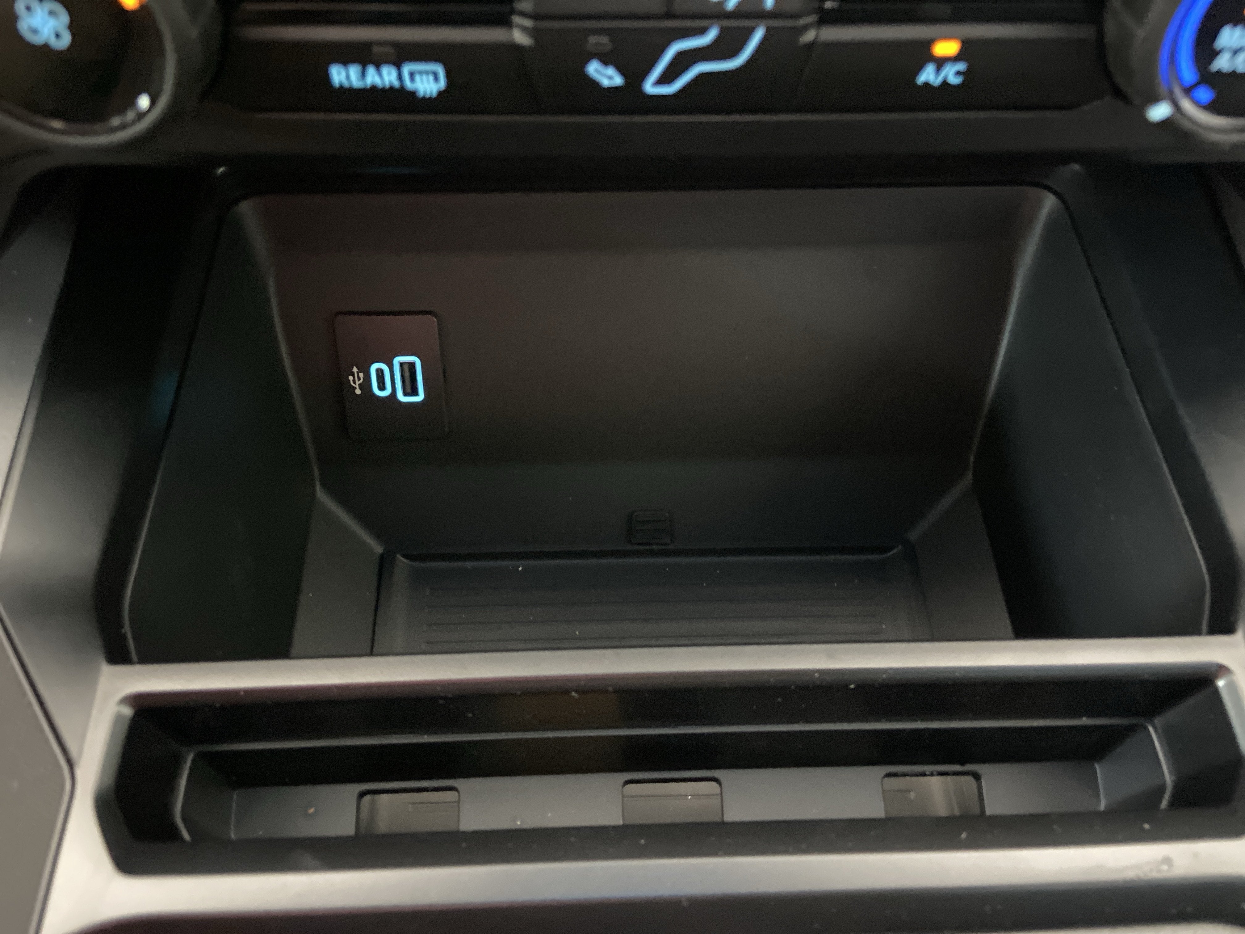 2026 Ford Super Duty F-350 DRW F-350® XLT
