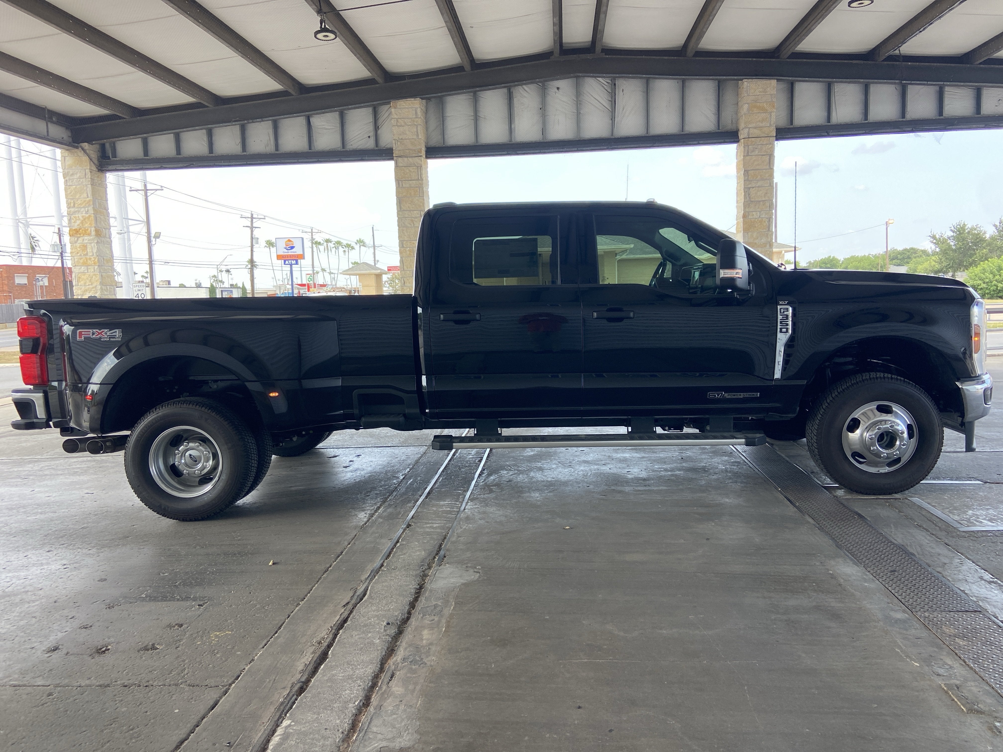 2026 Ford Super Duty F-350 DRW F-350® XLT