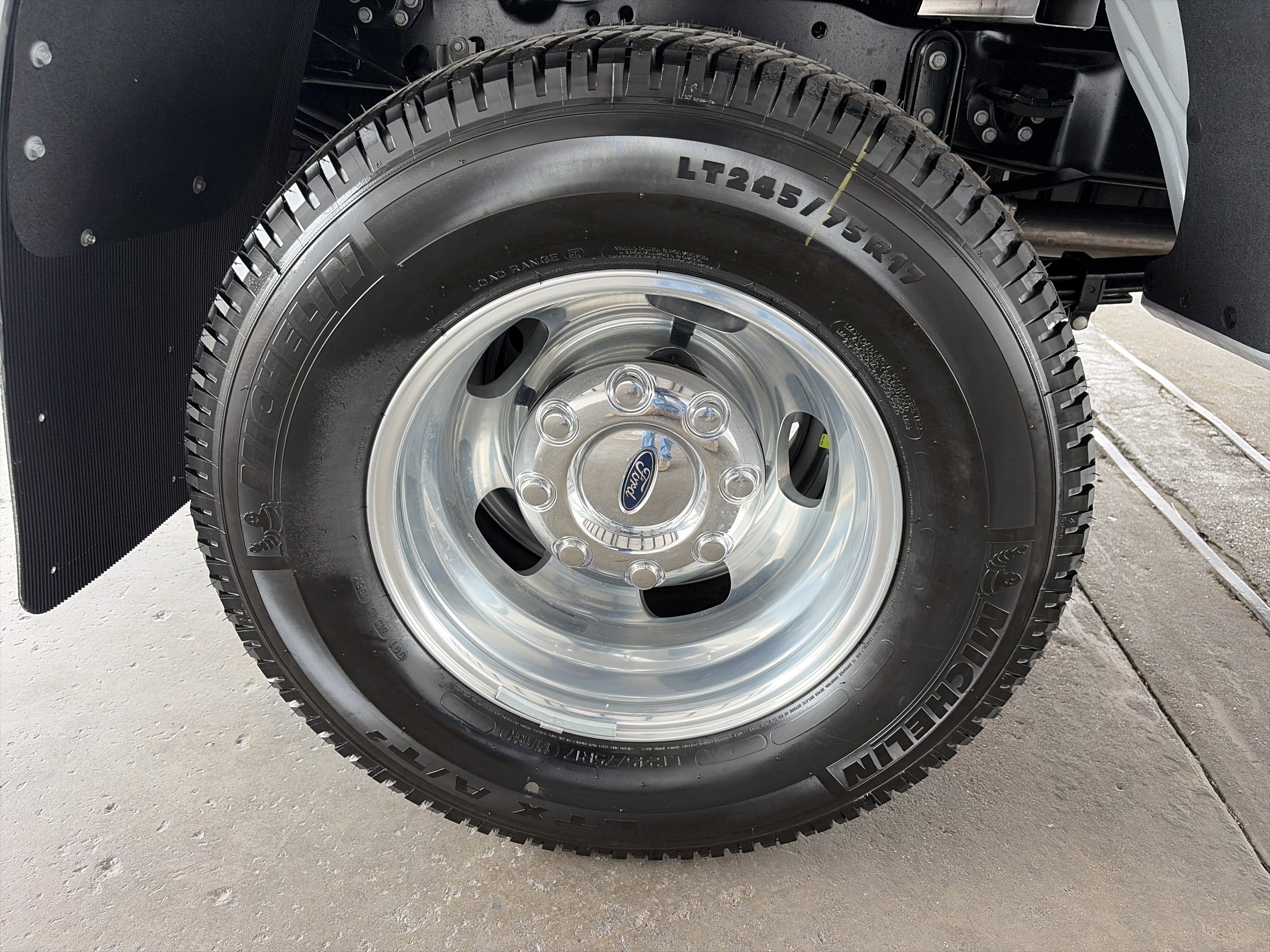 2026 Ford Super Duty F-350 DRW XLT